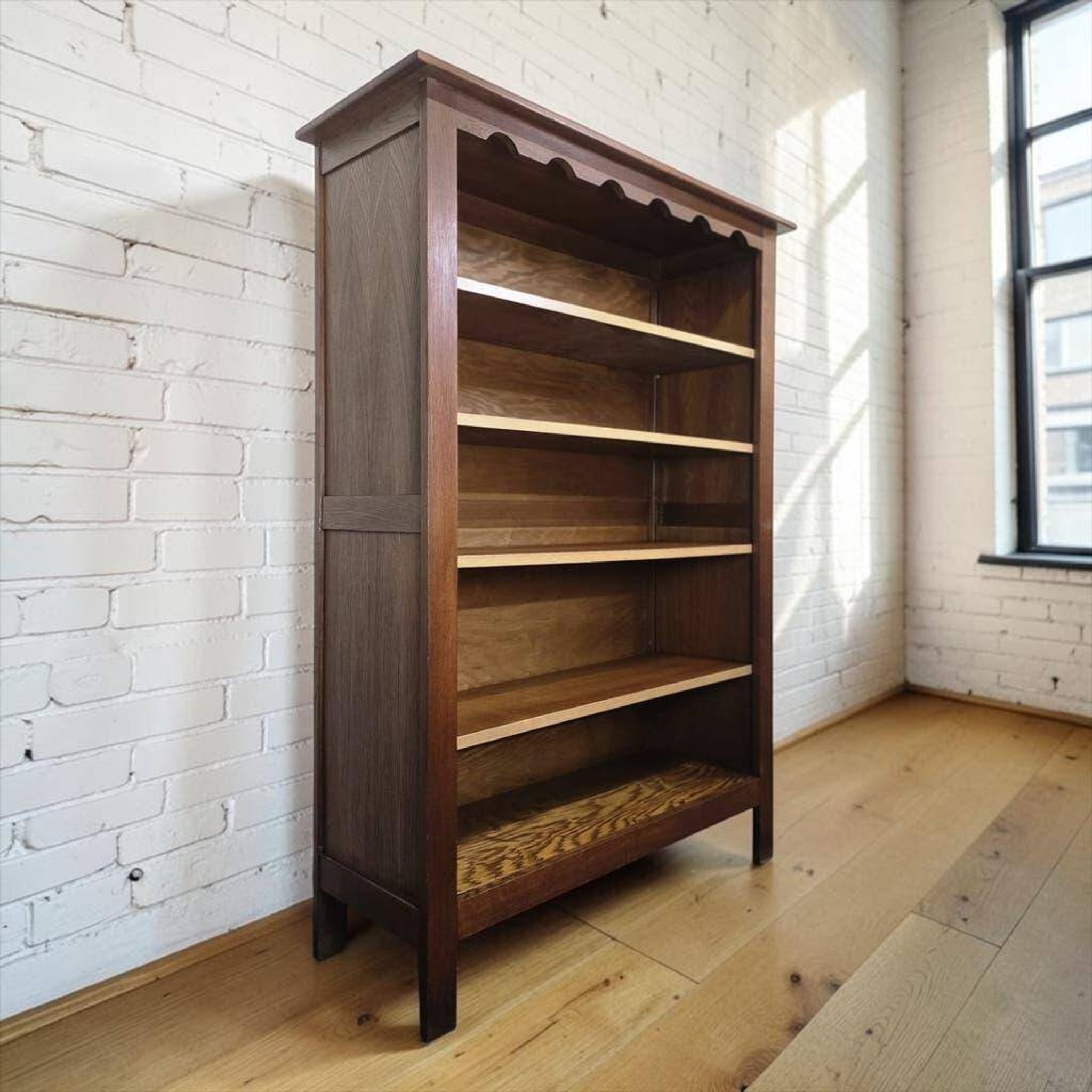 Vintage wooden library/cabinet/display case