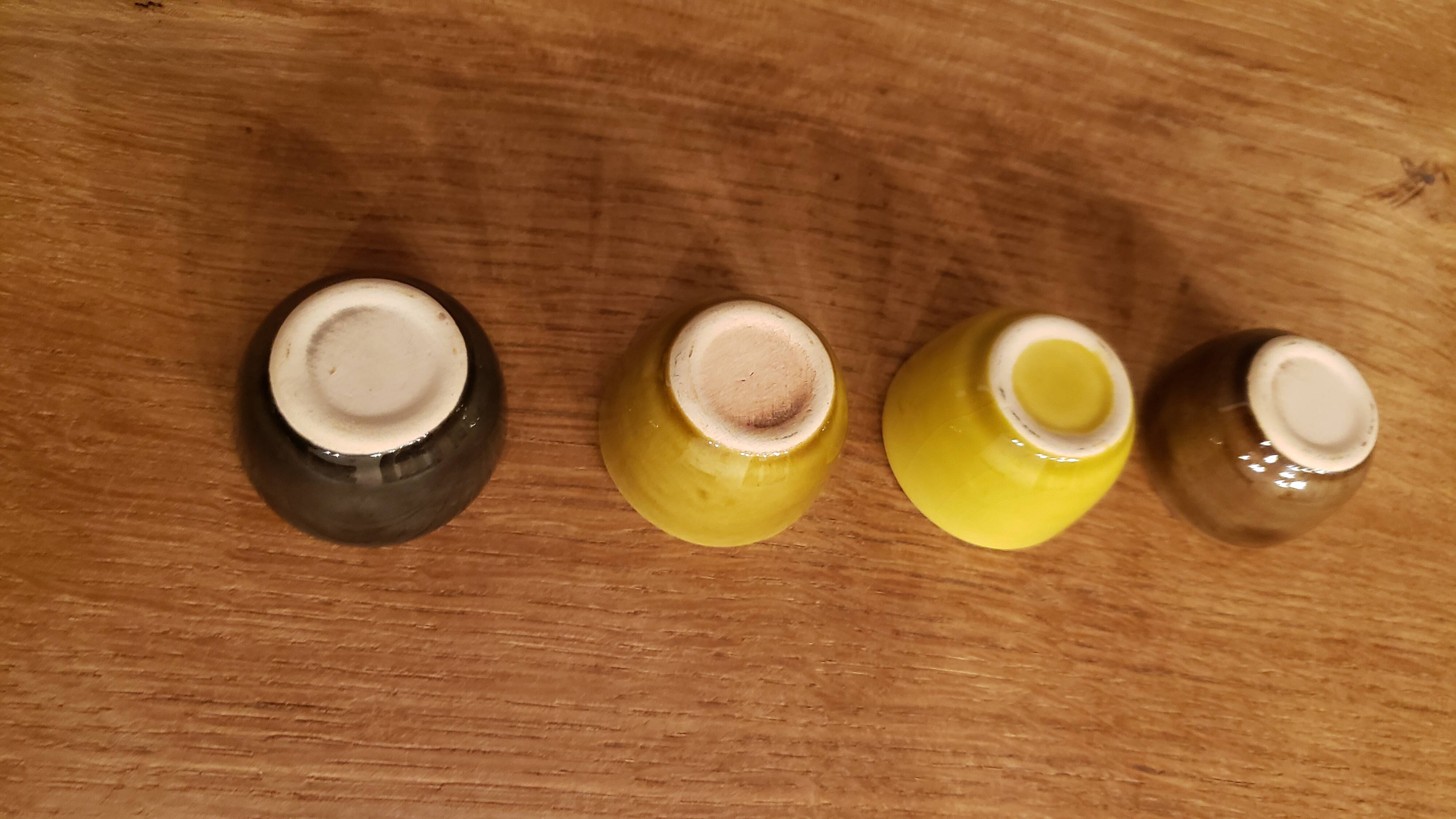 Lot of 24 small salt pots - terracotta pepper pots