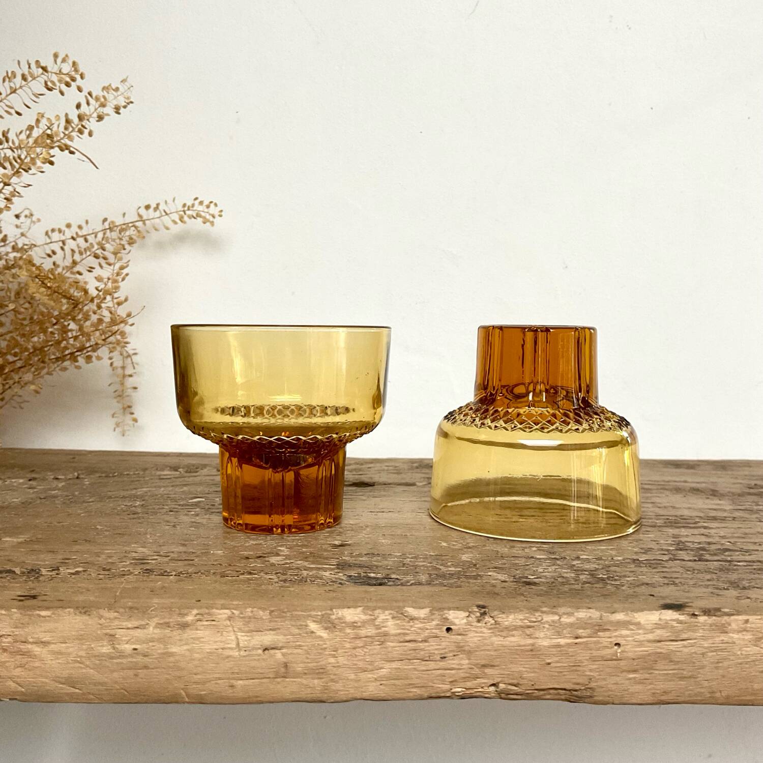 7 small amber glasses