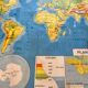 School map of the world / political and physical planisphere 60s