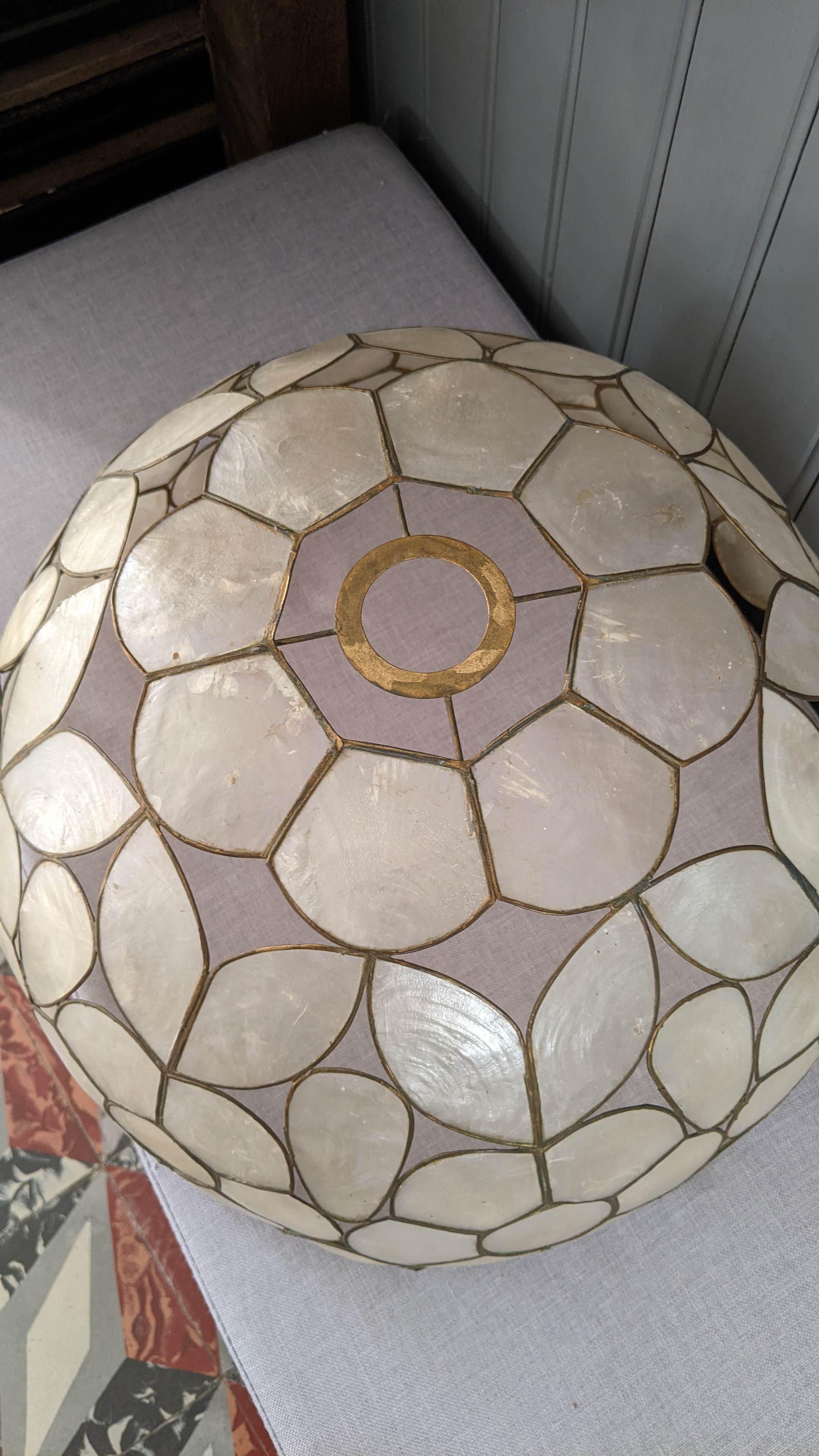 Vintage mother-of-pearl and brass flower suspension