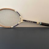 Raquette de tennis ancienne