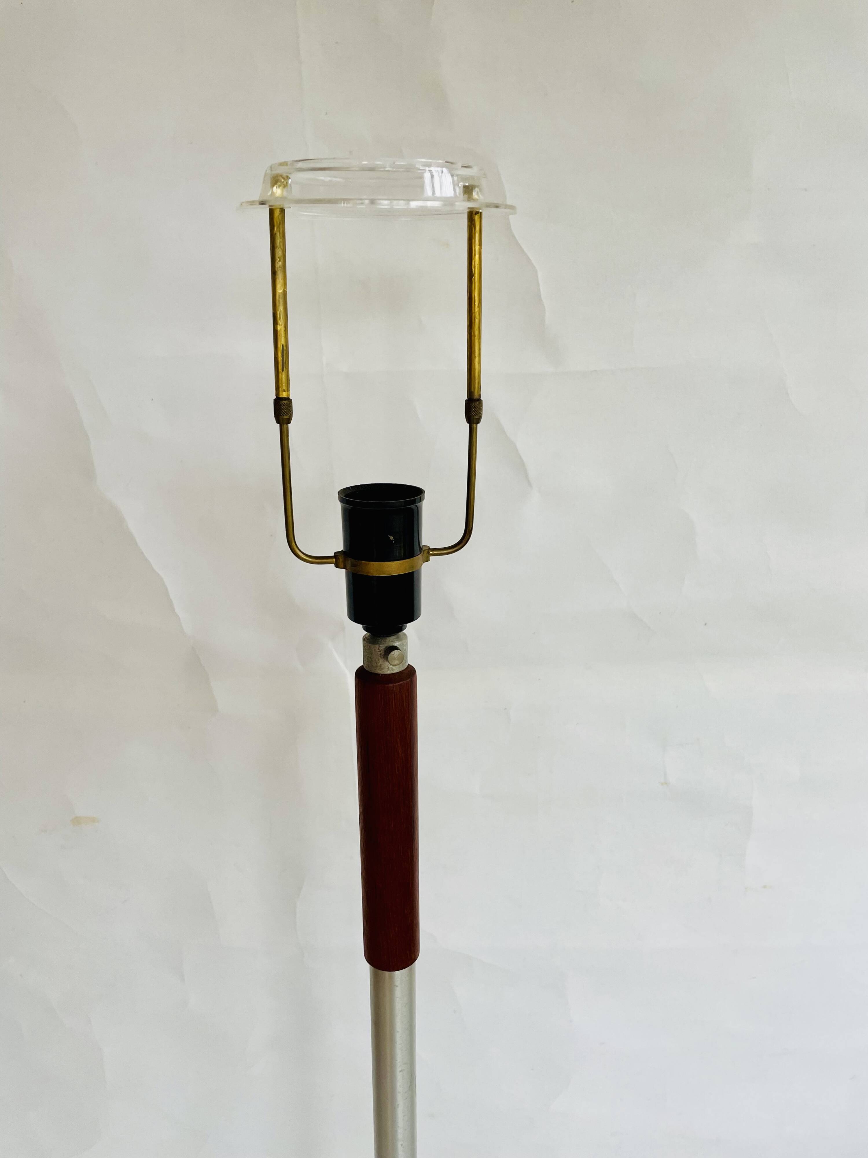 Mid-century floor lamp in teak and aluminum design w/ shade - Denmark 1960s