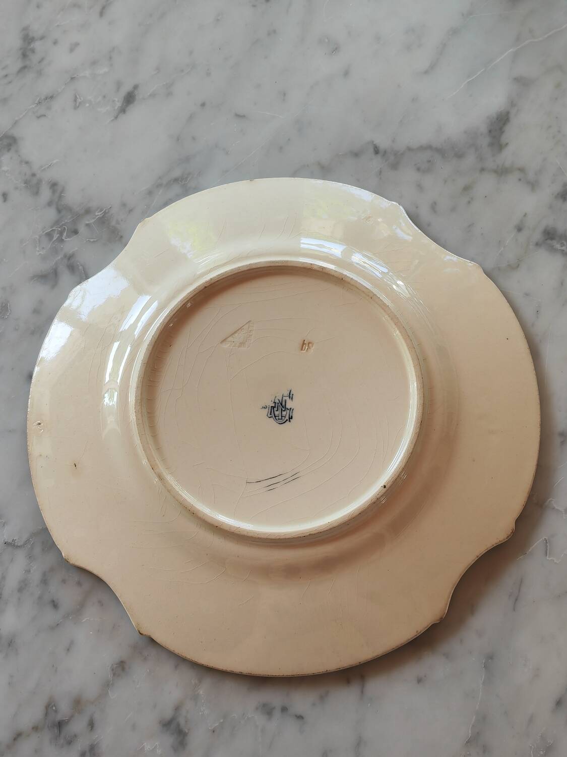 Gien plate, 19th century