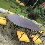 Ensemble table & 6 chaises en fer forgé, 6 coussins