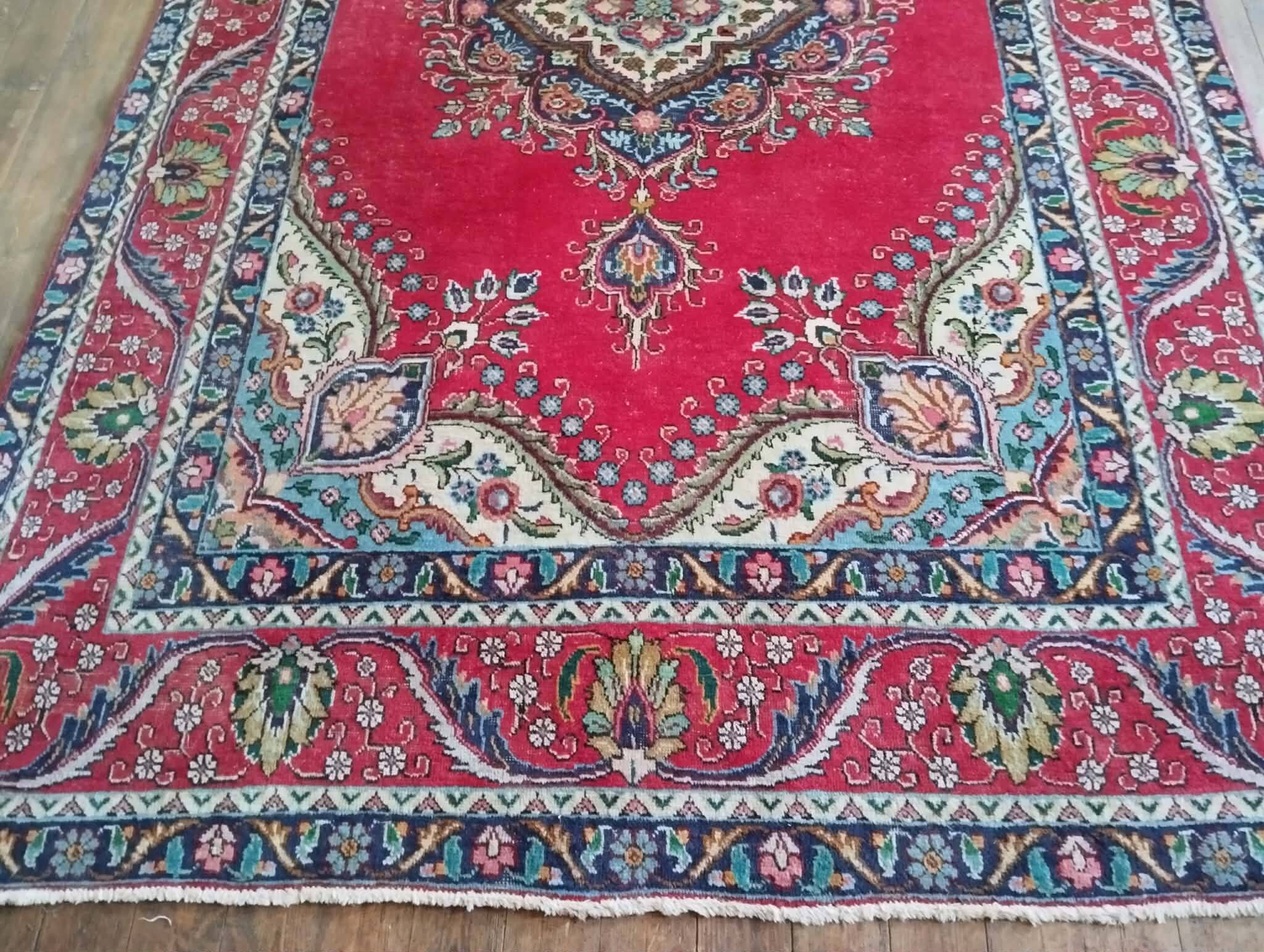 Handmade Persian Tabriz carpet 318x207cm
