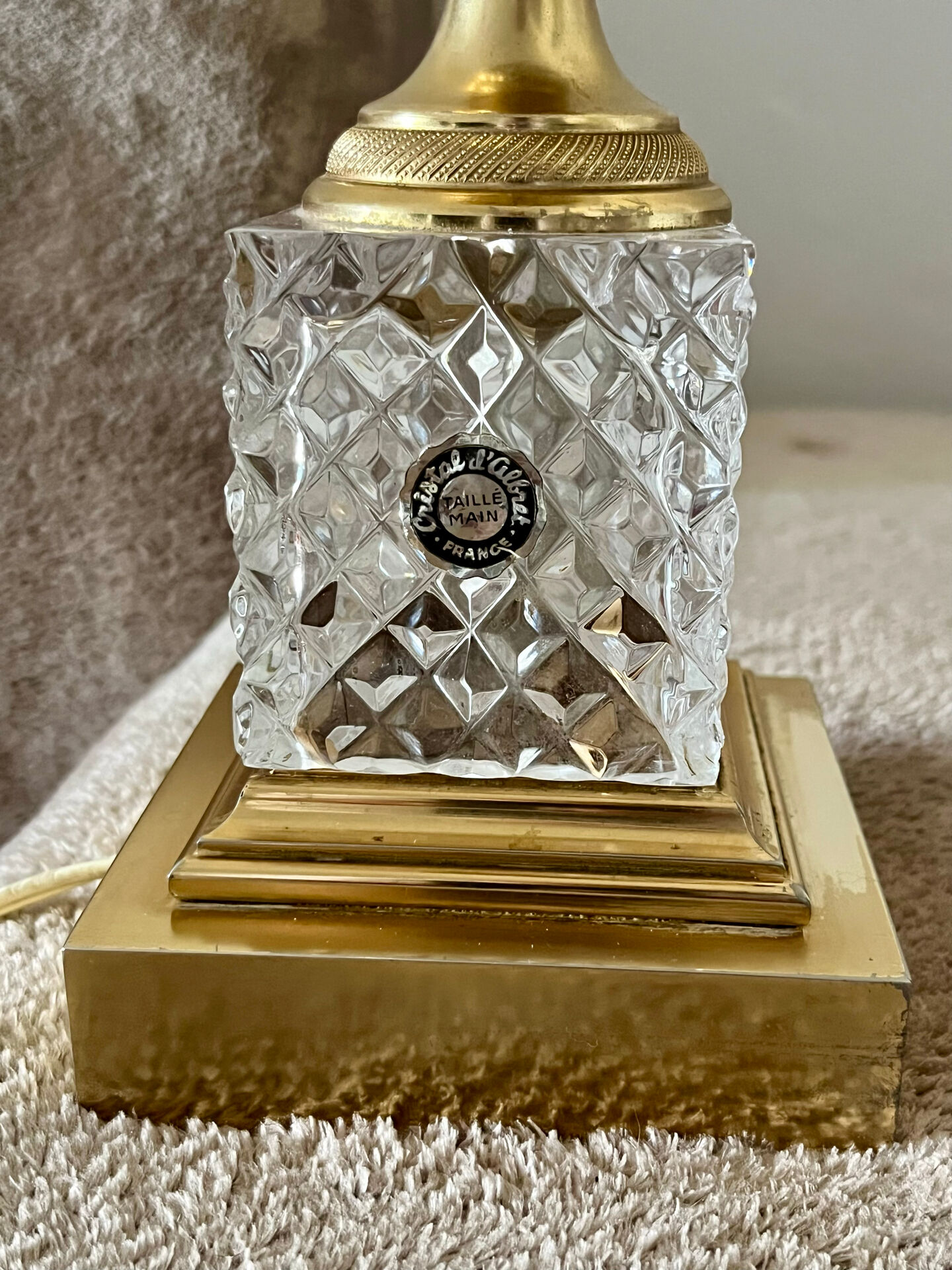 Table lamp