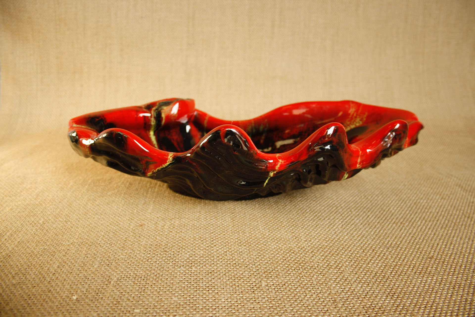 Empty pocket shell oyster ceramic Vallauris unsigned