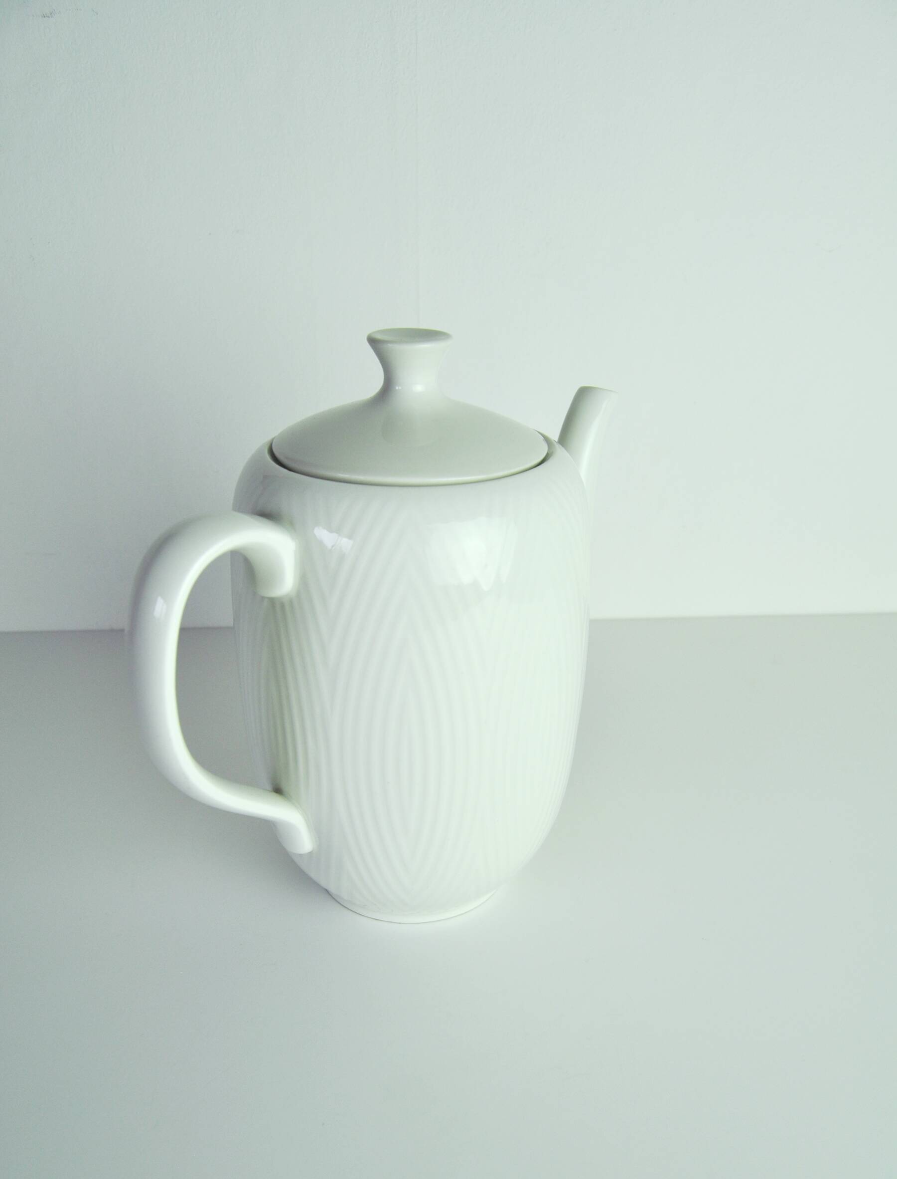 Axel Salto, Porcelain Coffee Pot for Royal Copenhagen, 1956
