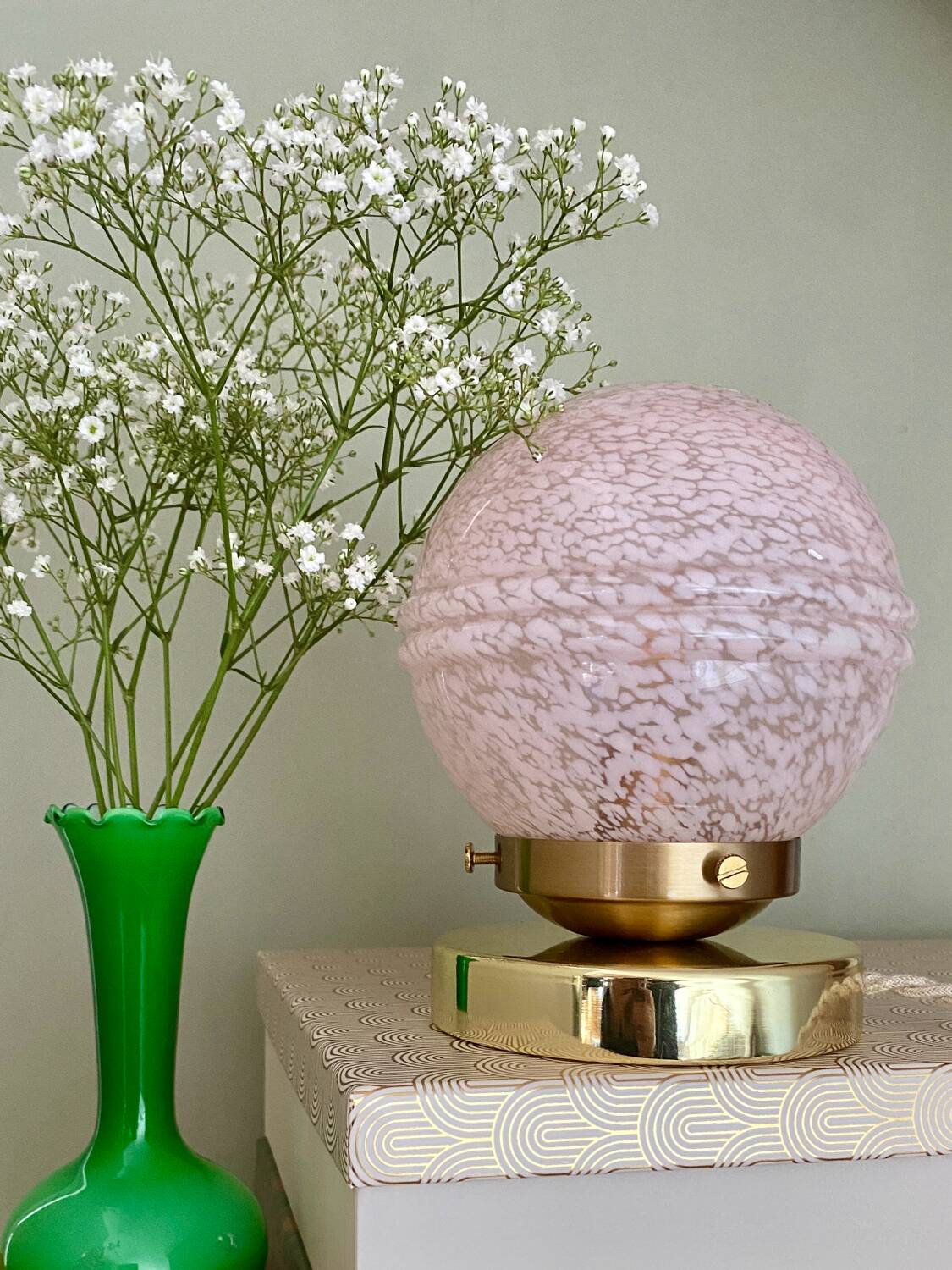 Vintage globe table lamp in pink Clichy glass