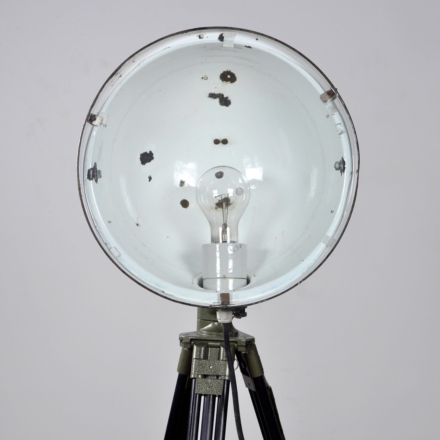 Industrial tripod floor lamp, 1970s