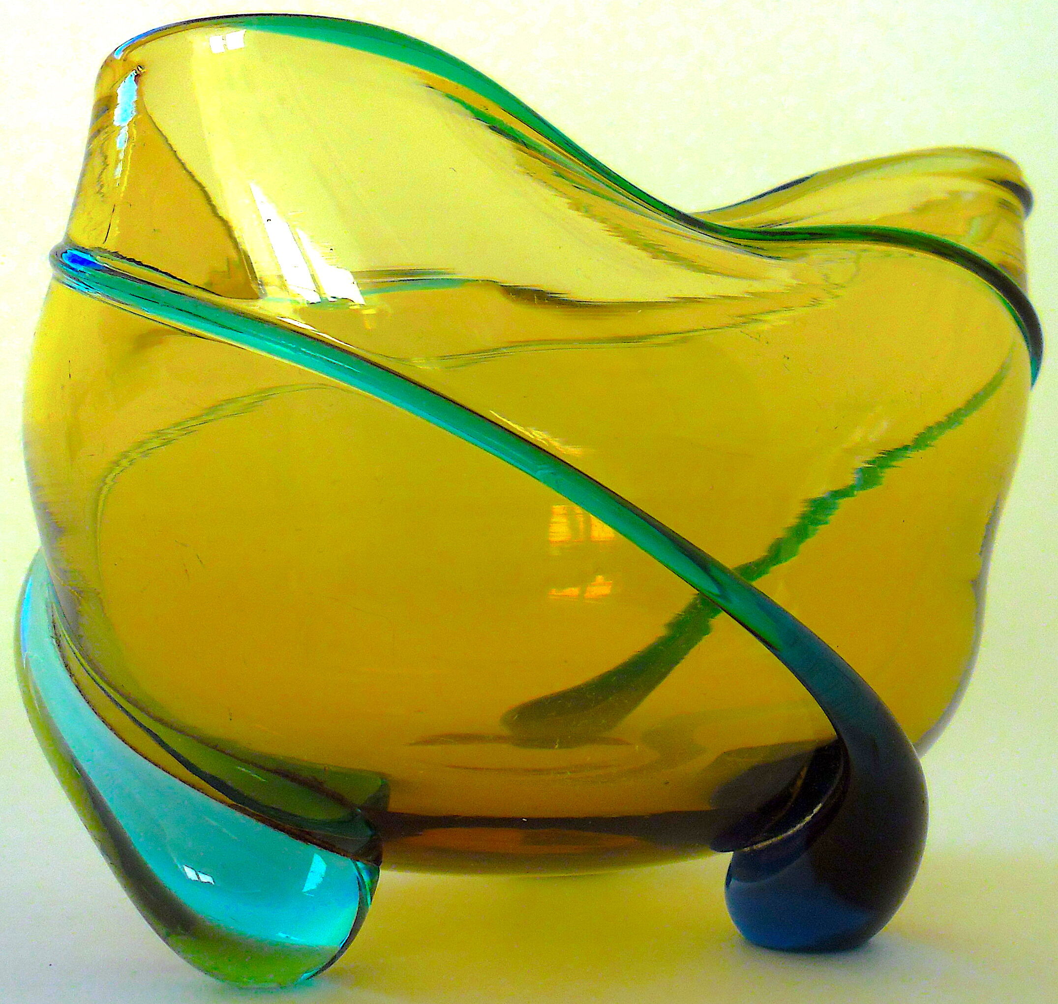 Art-new cut in stretched glass. Around 1900.