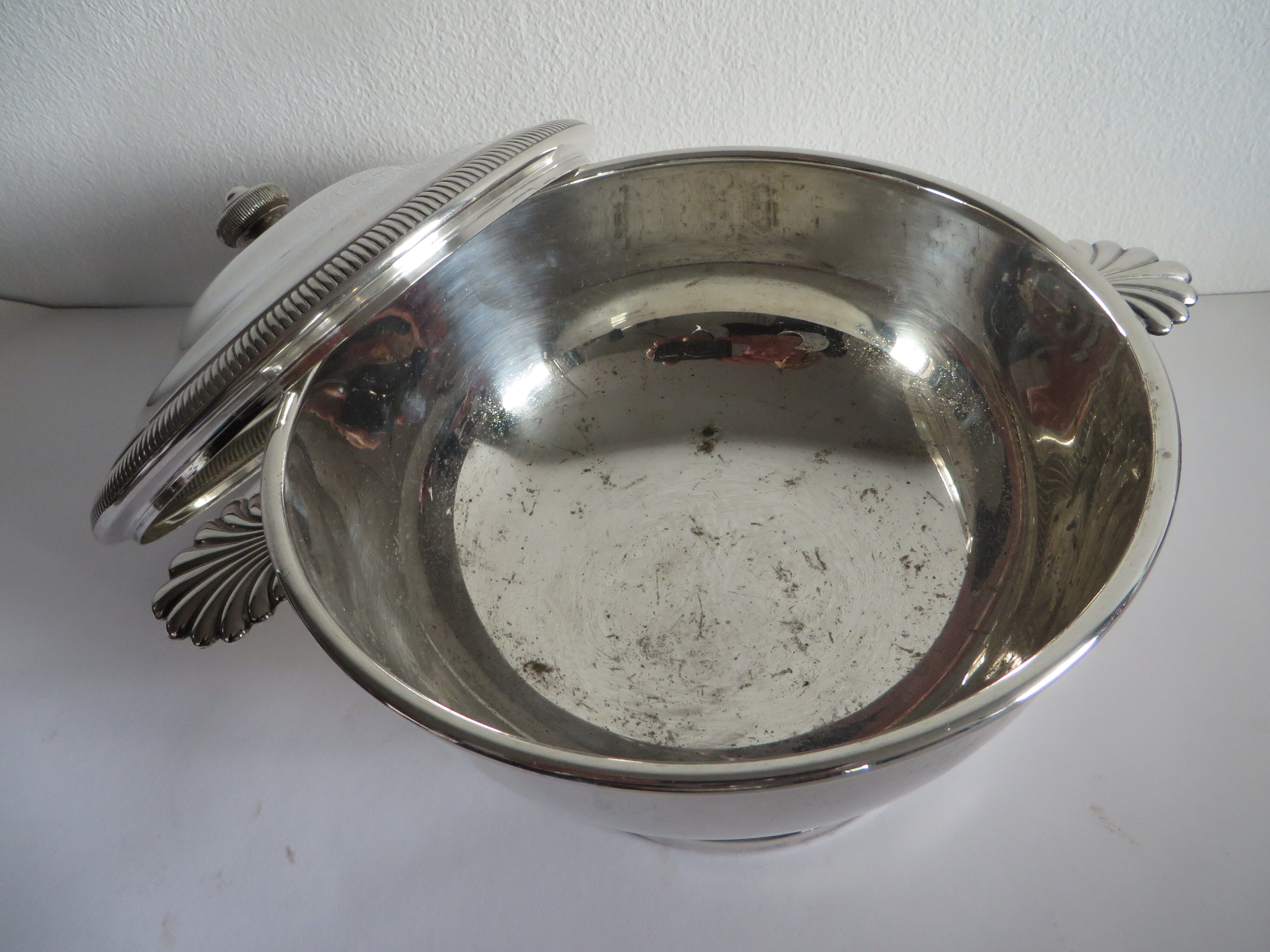 vegetable/small silver metal soup kitchen