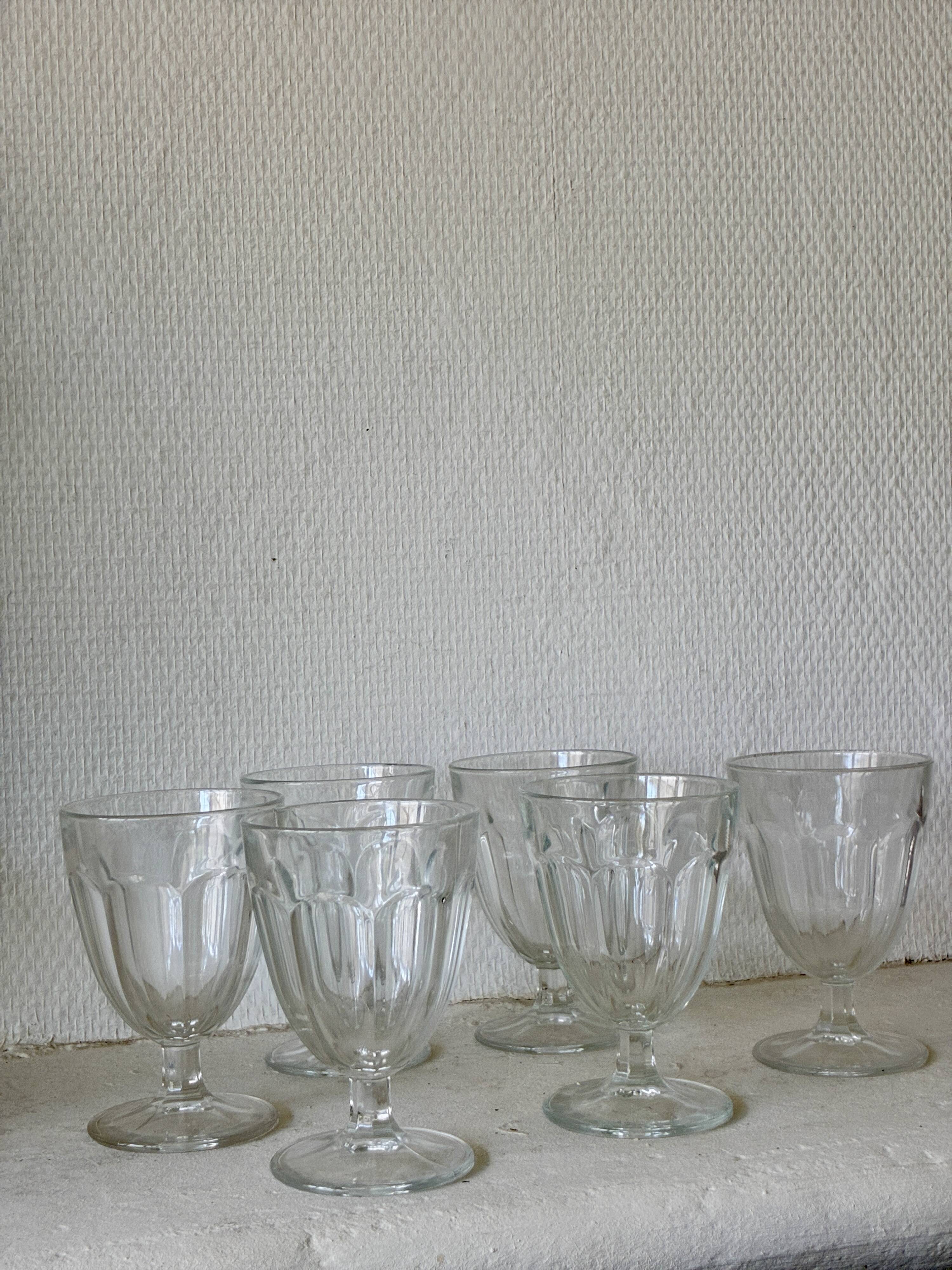 Many faceted glasses