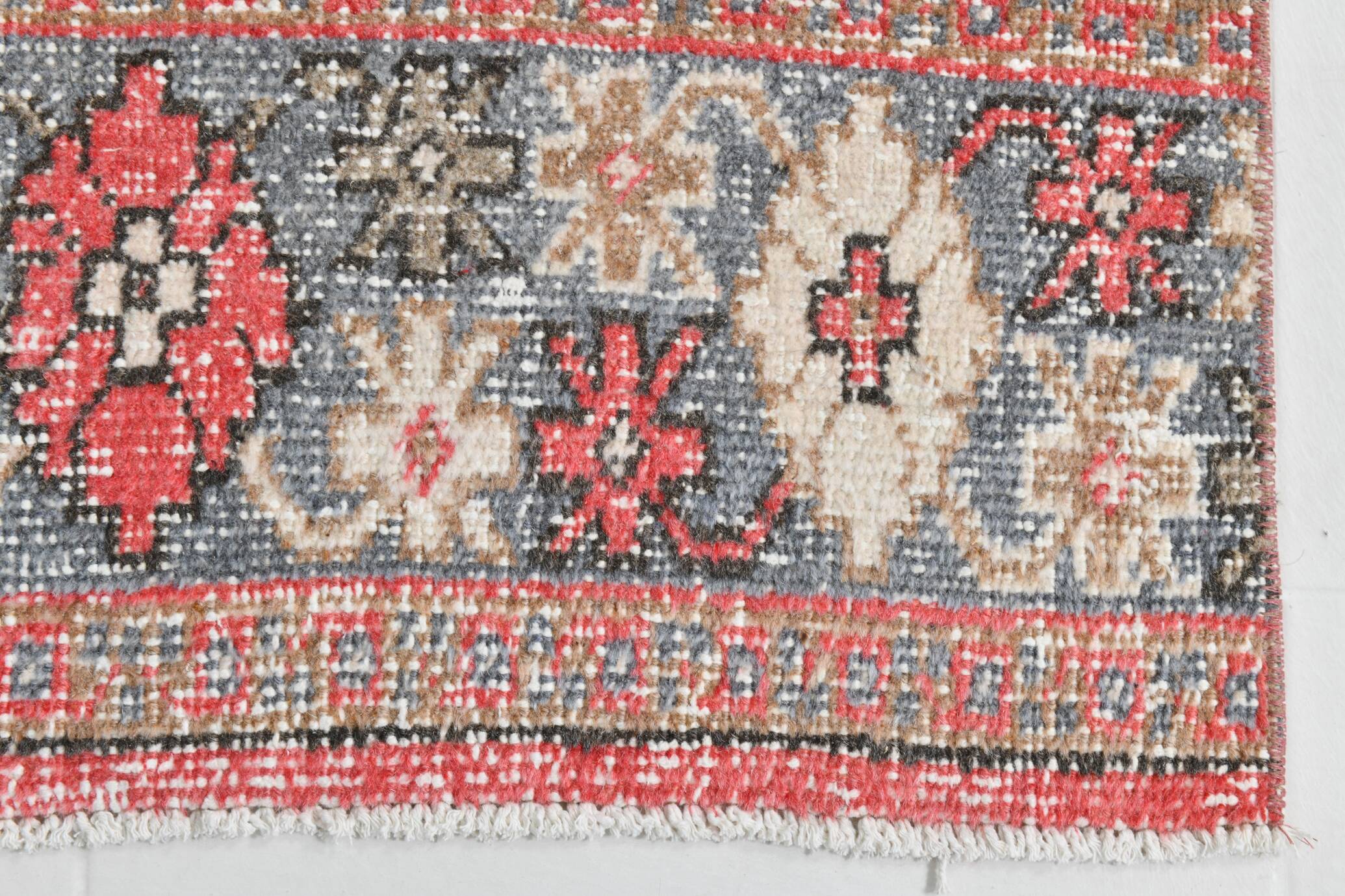 3x10 Red & Beige Persian Runner Rug, 81x302Cm