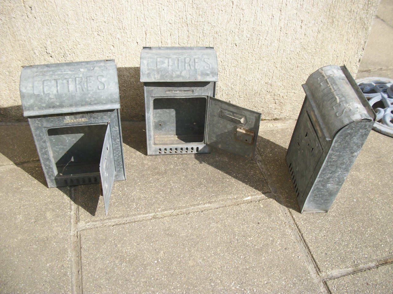 Zinc mailboxes