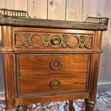 Paire de chevets de style Louis XVI marbre blanc