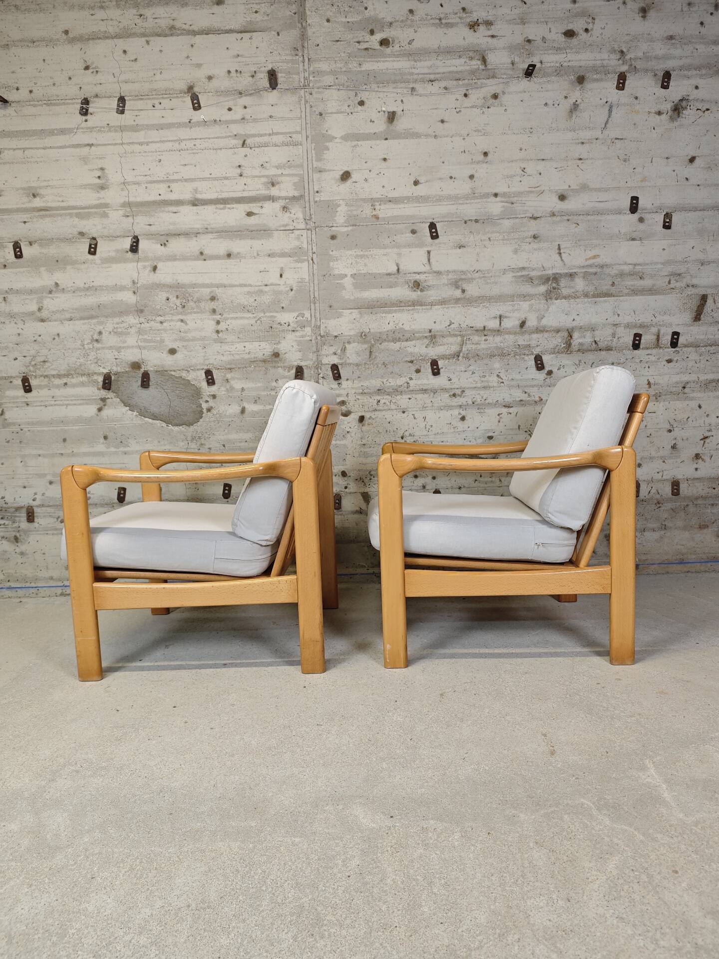 Paire de fauteuils vintage 