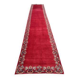 Keshan Persian Gallery Rug. 472x94cm