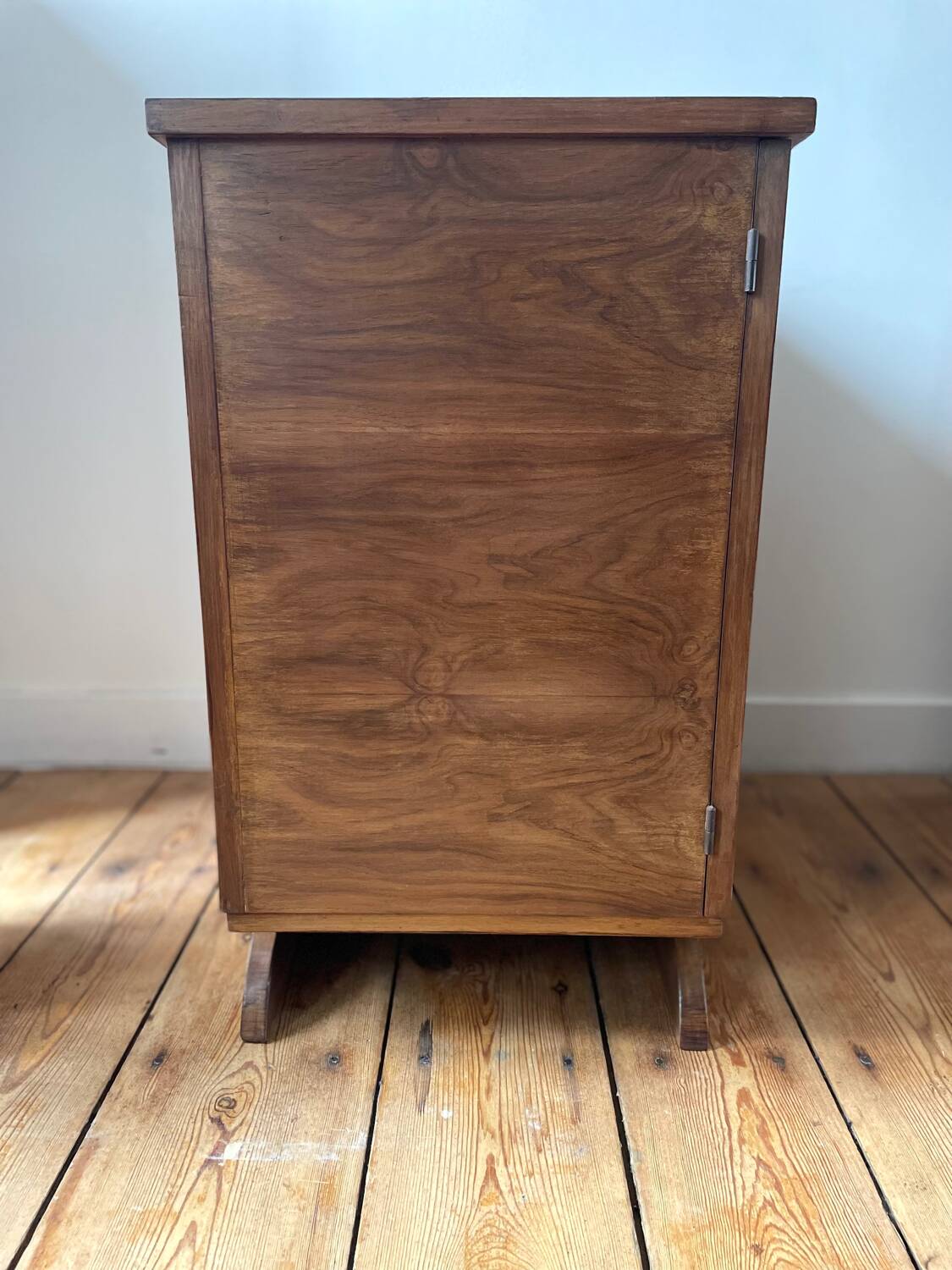 Art deco bar furniture