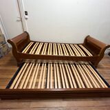 Trundle bed