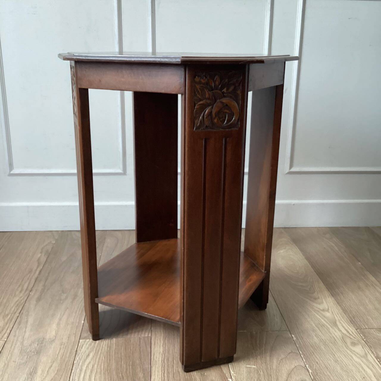 Art deco pedestal table