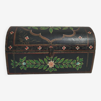Small hand-painted Indian chest / mid-20th century