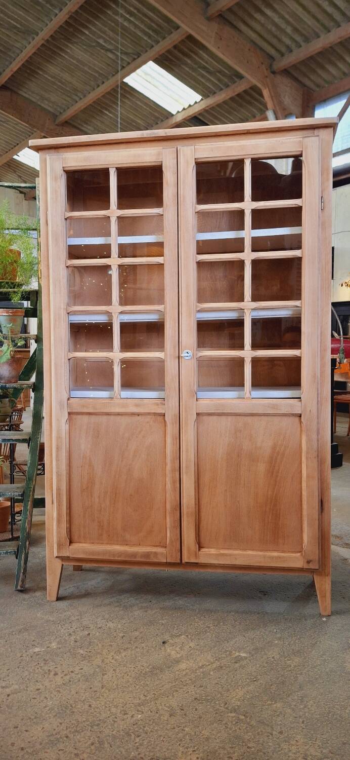Old display case
