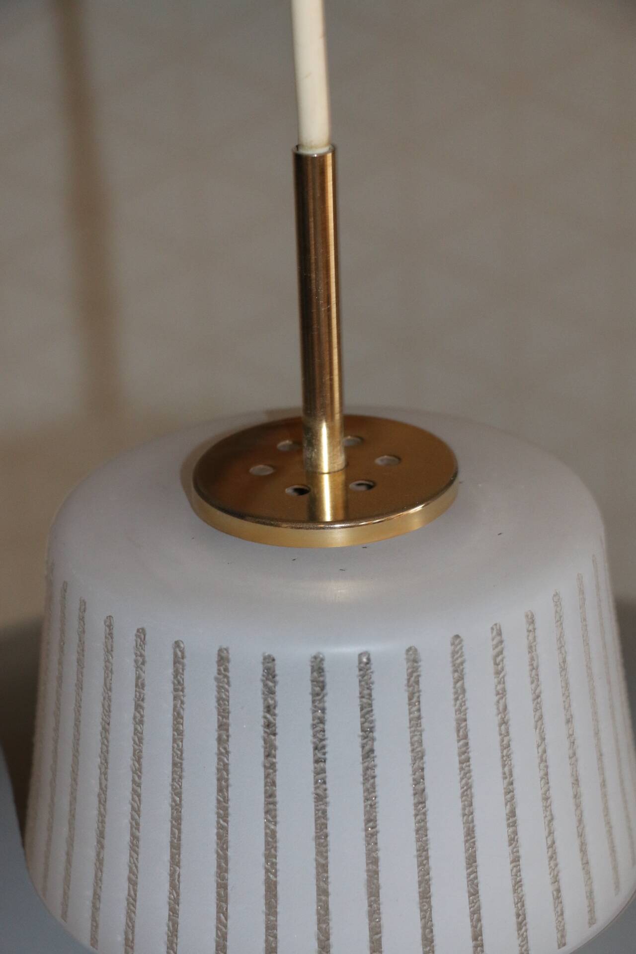 Opaline suspension lacquered steel and brass