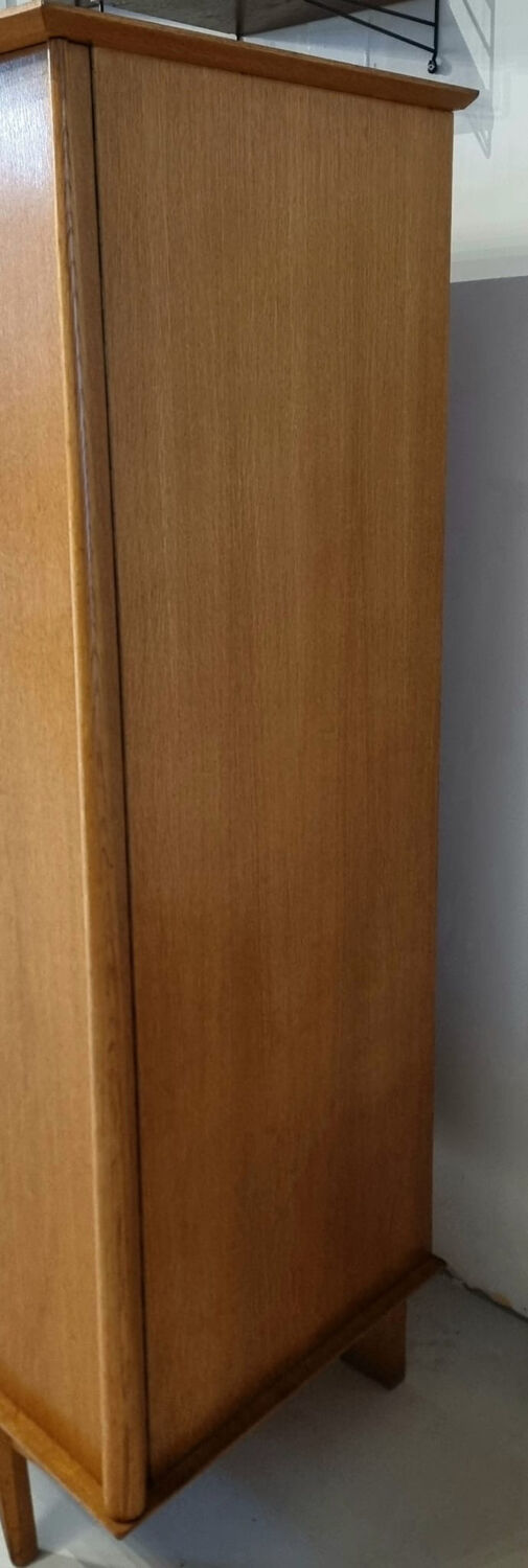 Armoire du milieu du siècle