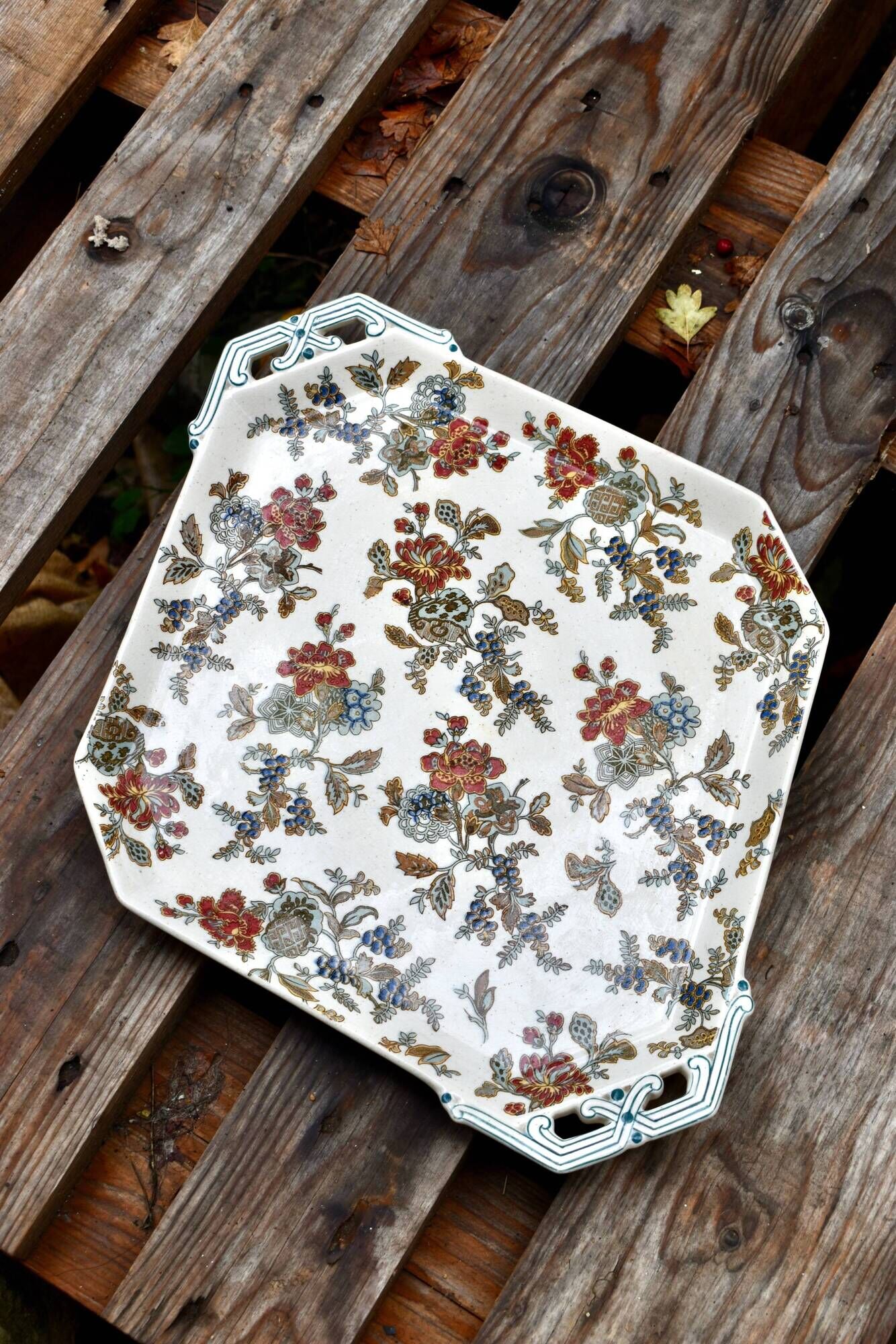 Old hexagonal plate Sarreguemines model Hanoi 19th century