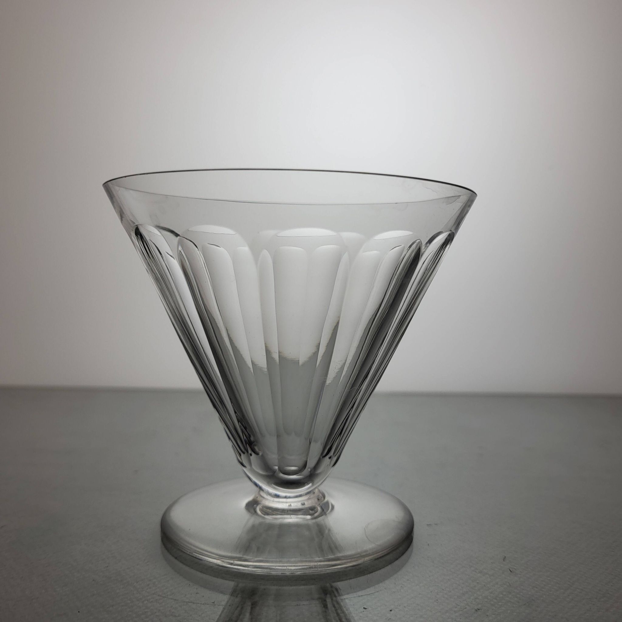 Service 24 pièces en cristal de Baccarat modèle Rex 1920-30's
