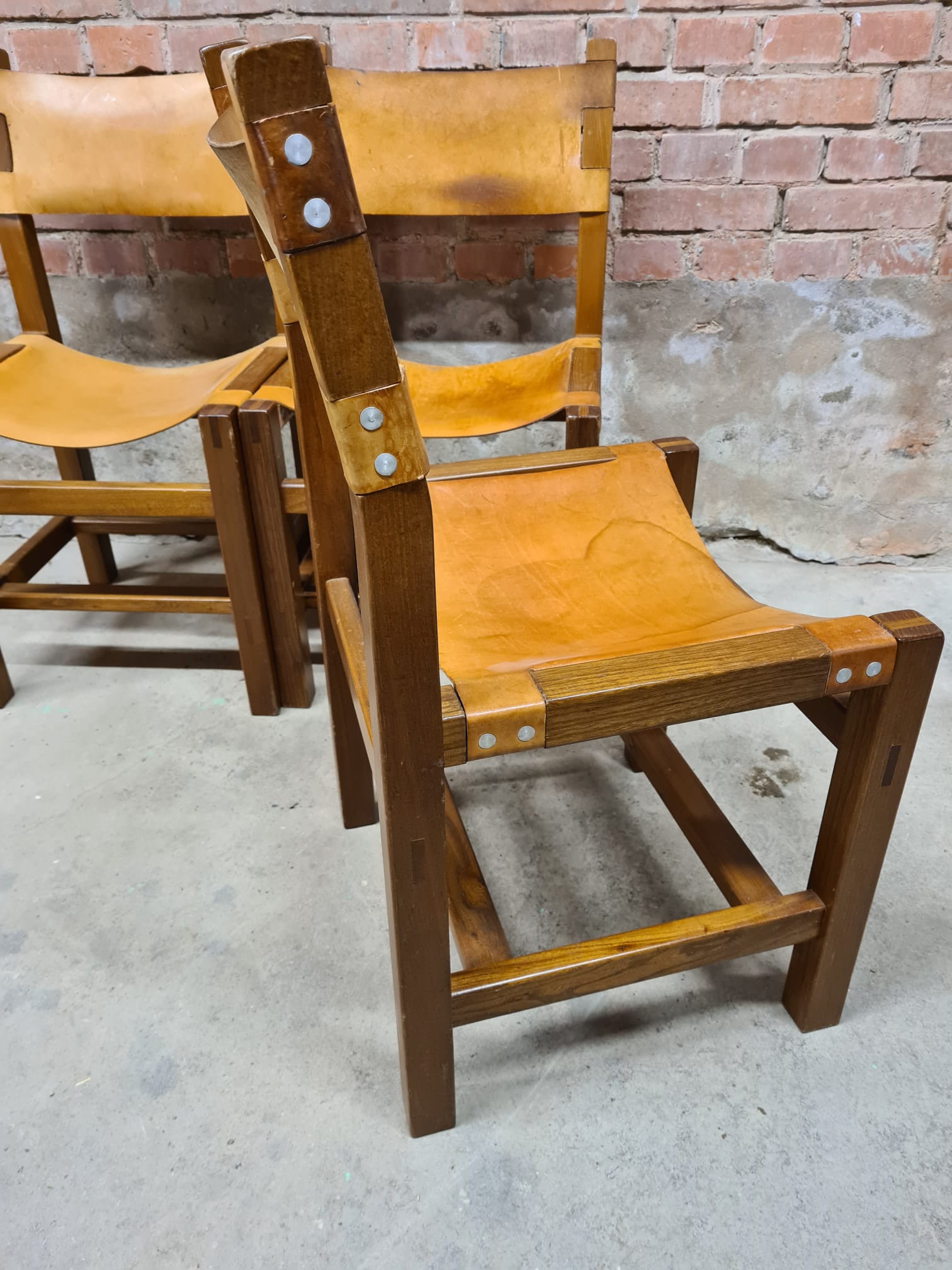 Set of 4 Maison Regain leather chairs