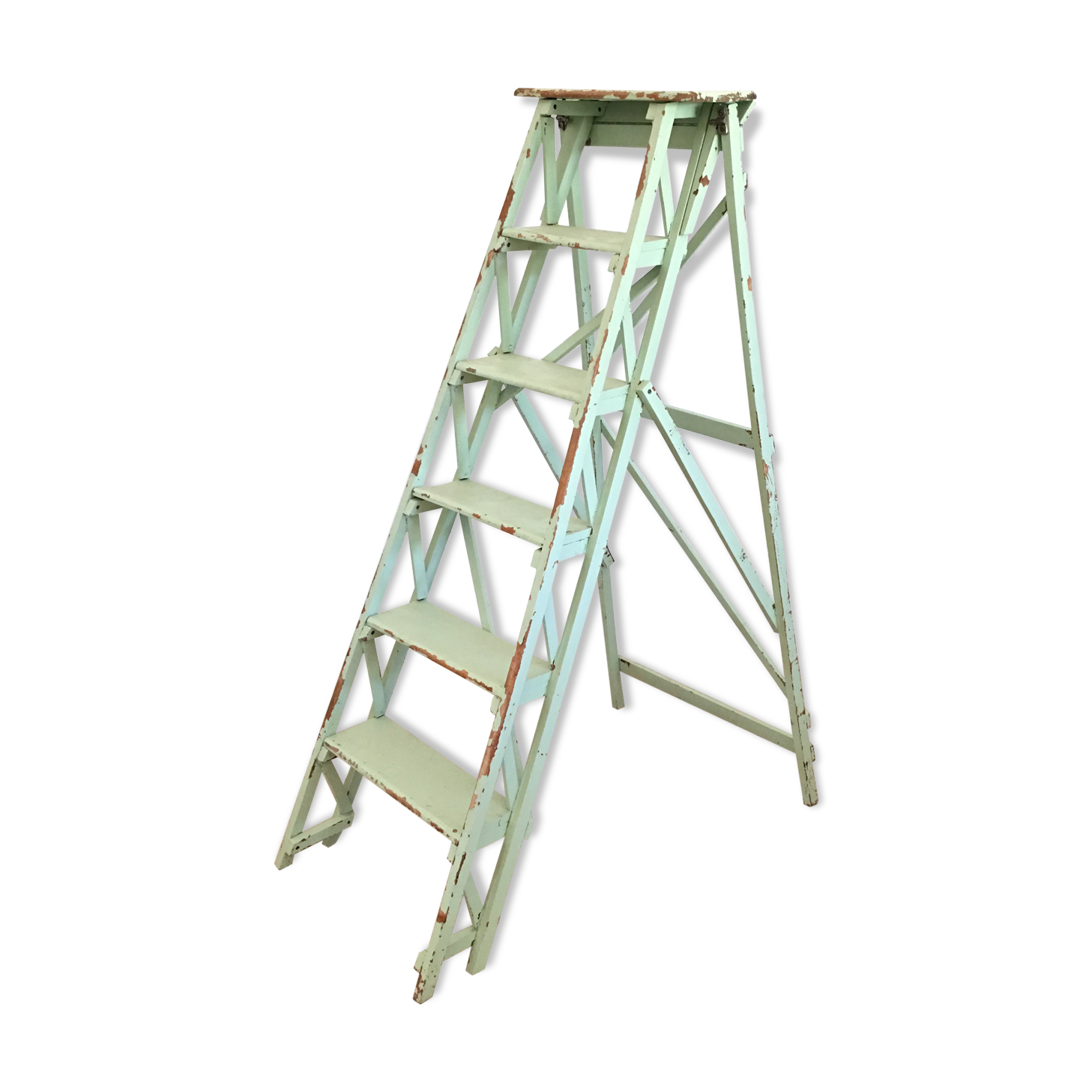 Former mint wooden stepladder