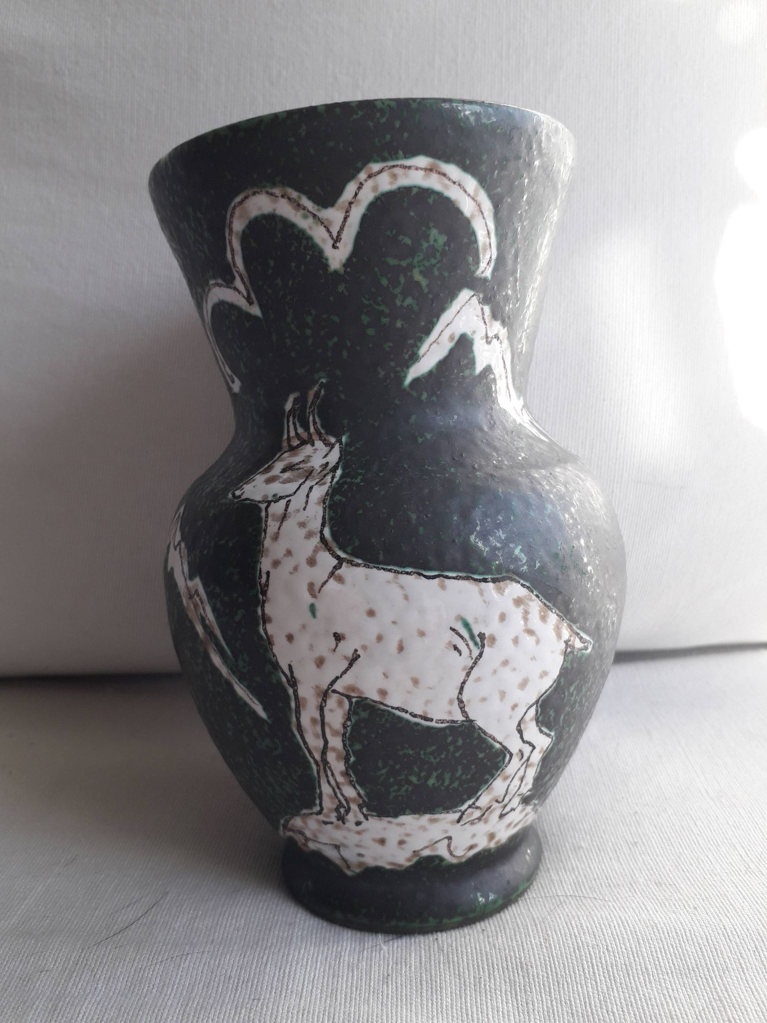 Vase vintage au décor alpin signé Italy