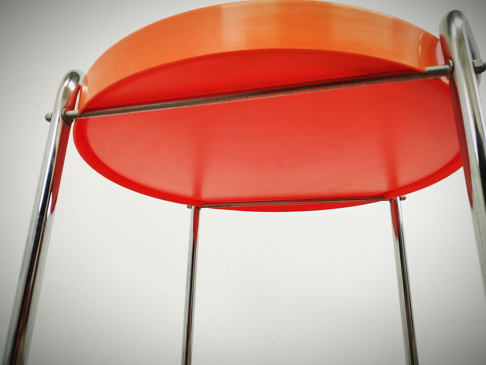 70's wheeled service