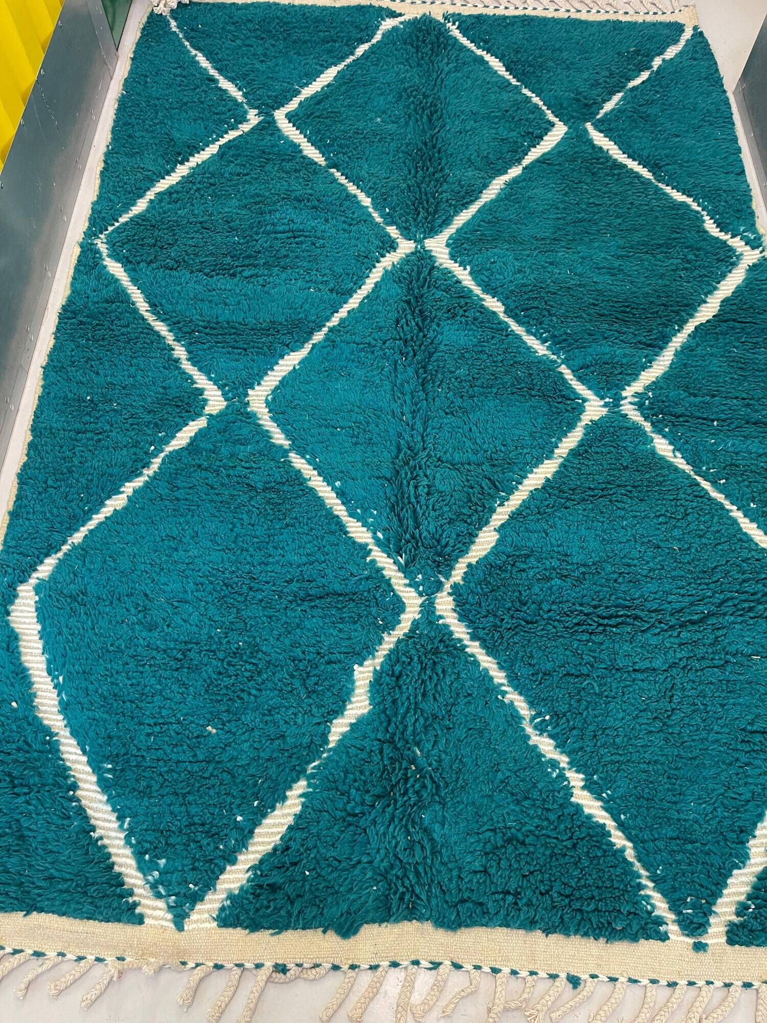 Majorelle blue Moroccan Berber rug with diamonds – 157 × 244 cm