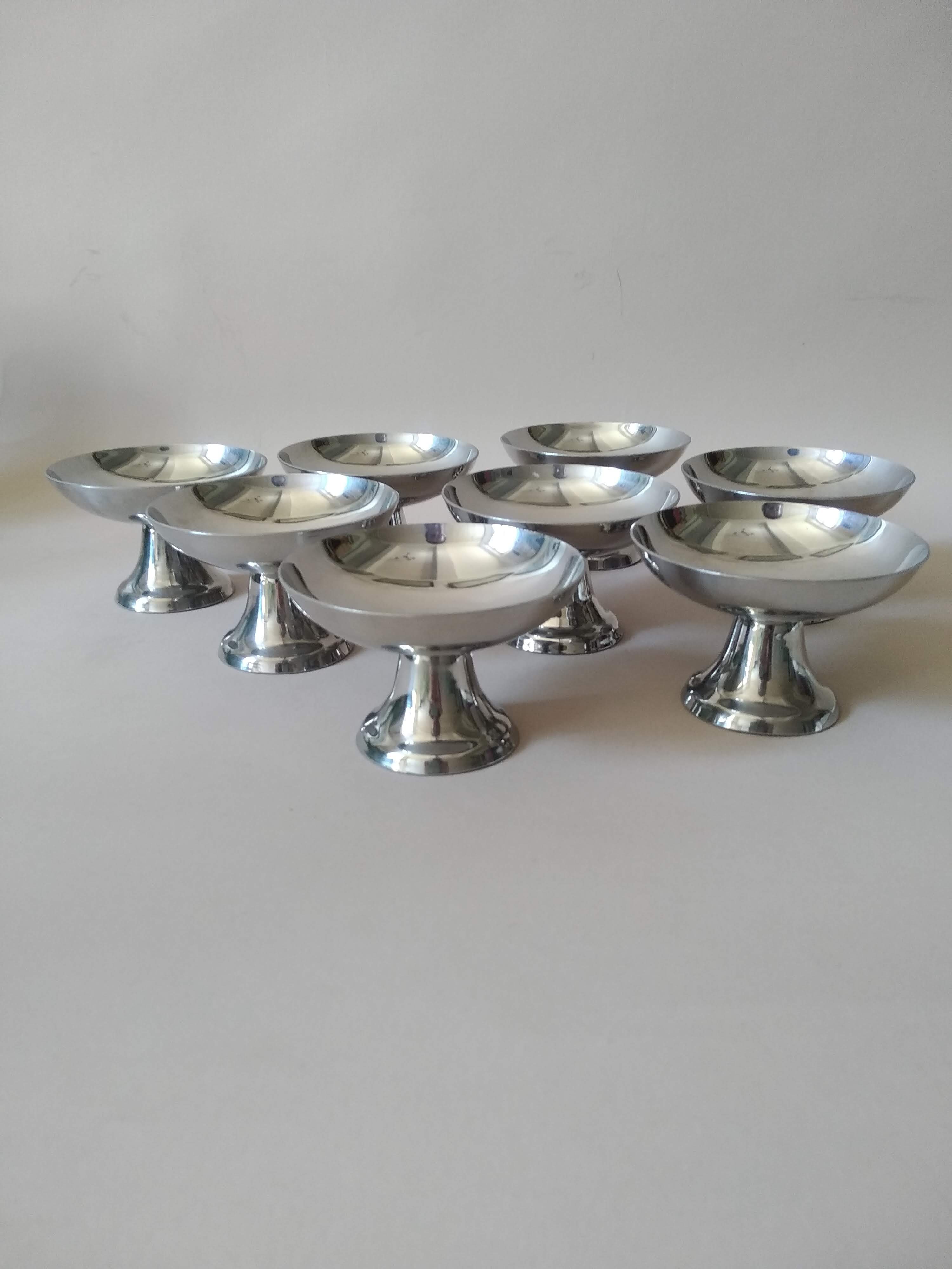 8 coupelles sur pied en inox Guy Degrenne