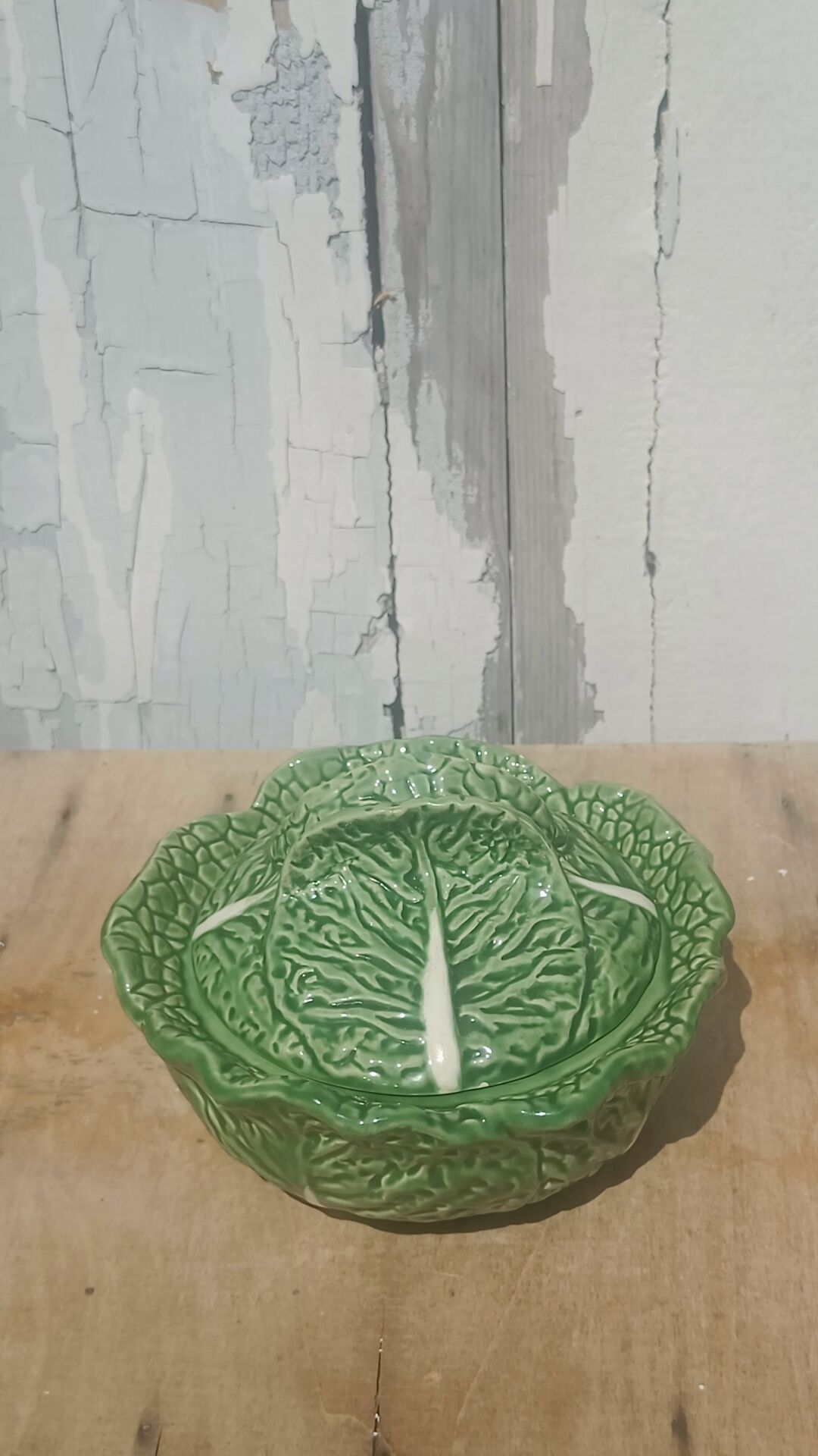 Vintage cabbage decor soup tureen