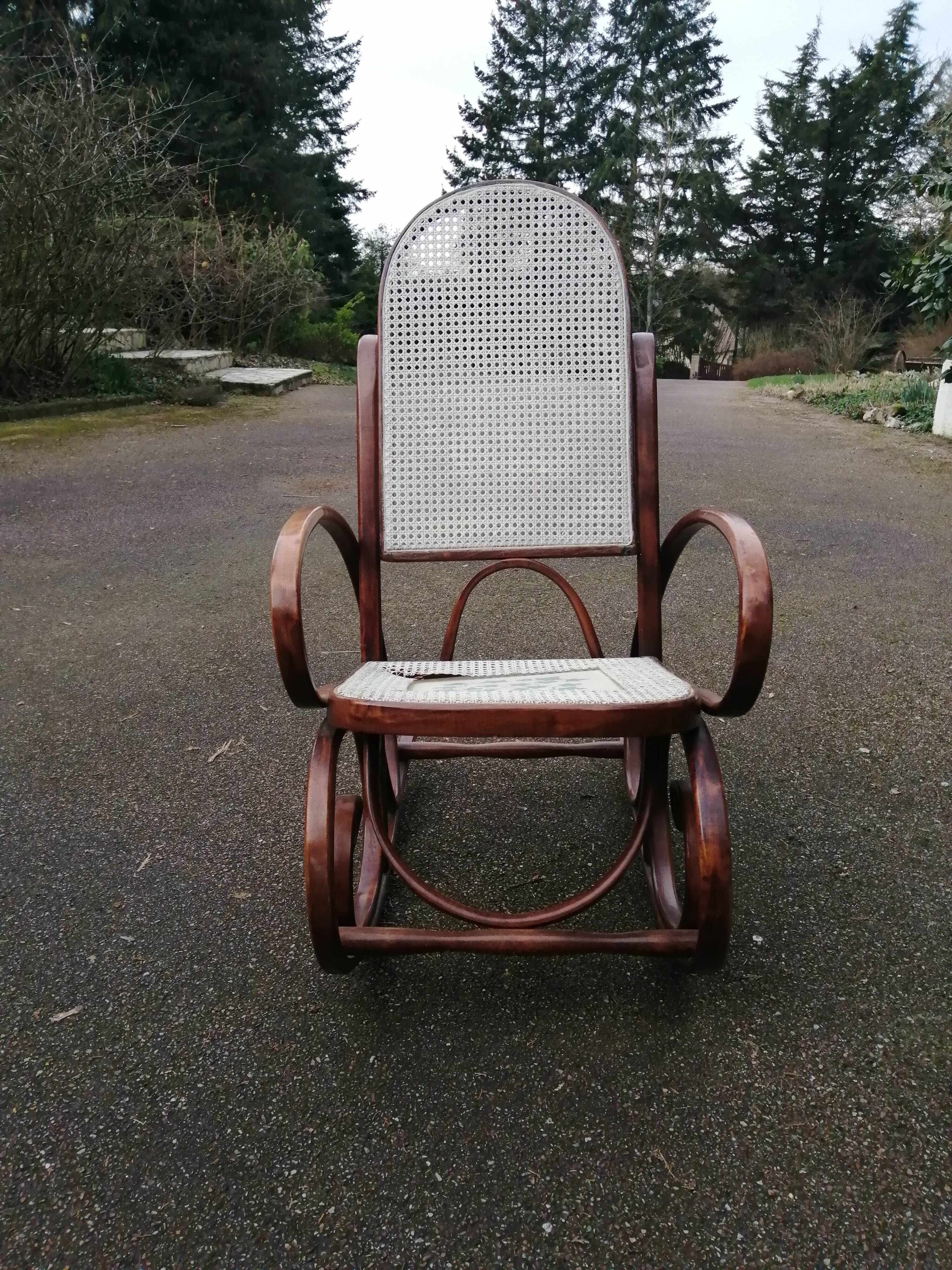 Rocking chair in caning