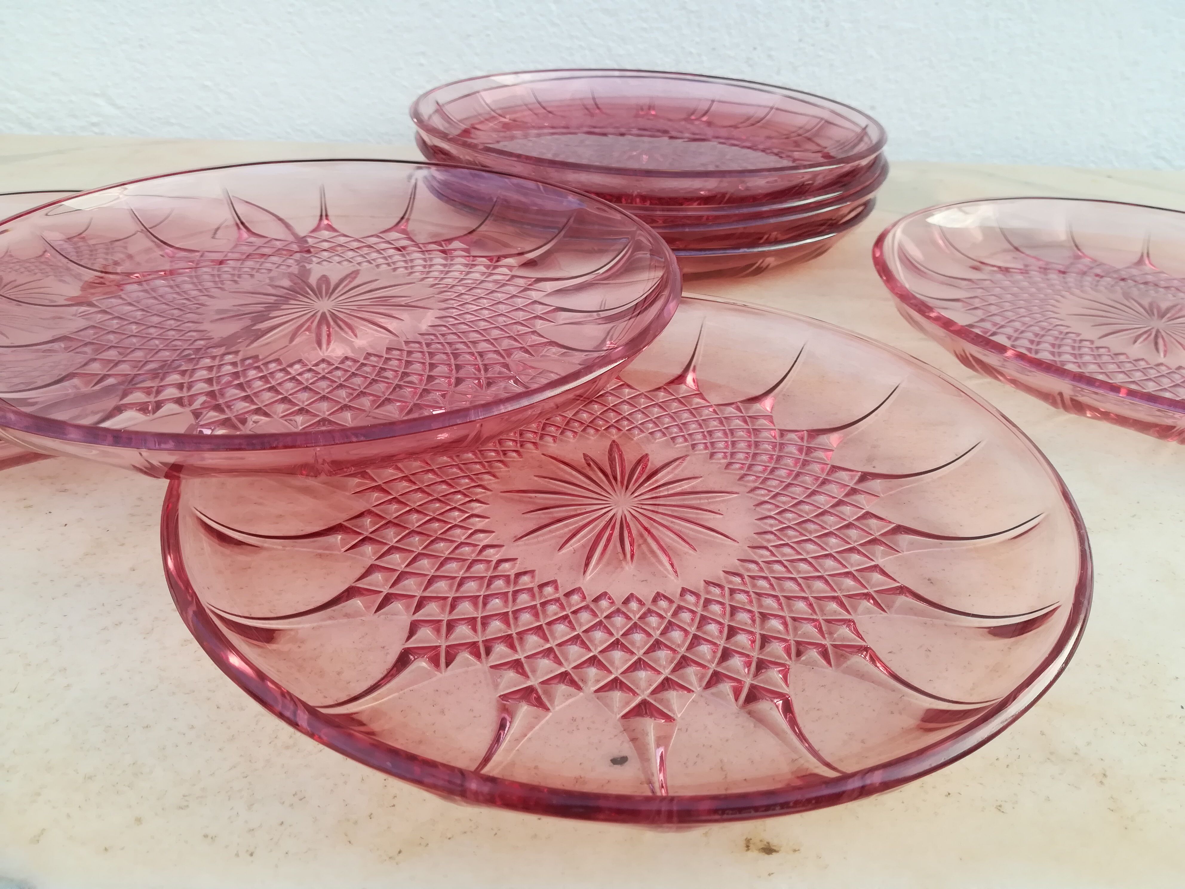 Pink plates