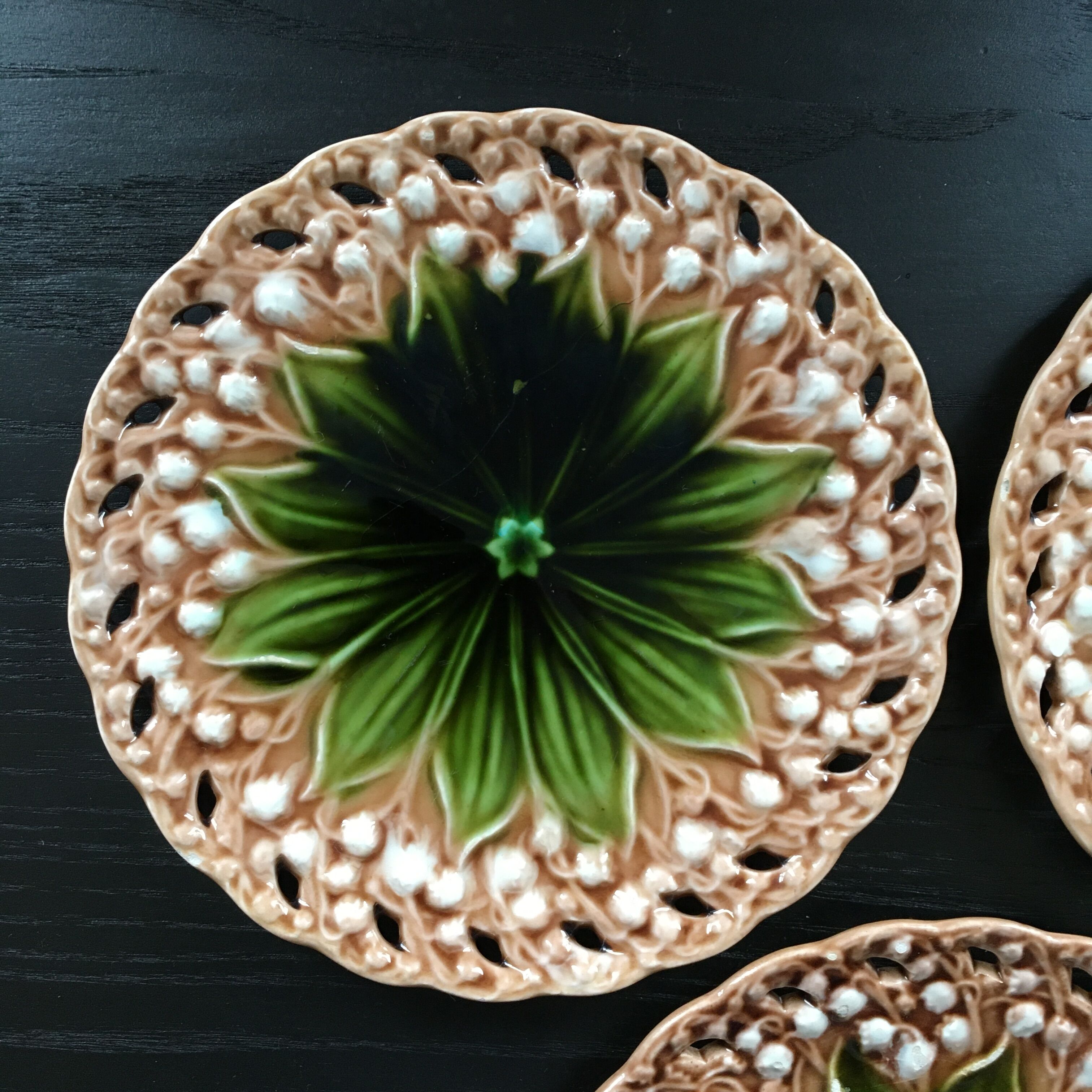 Lot 3 dabbling plates open