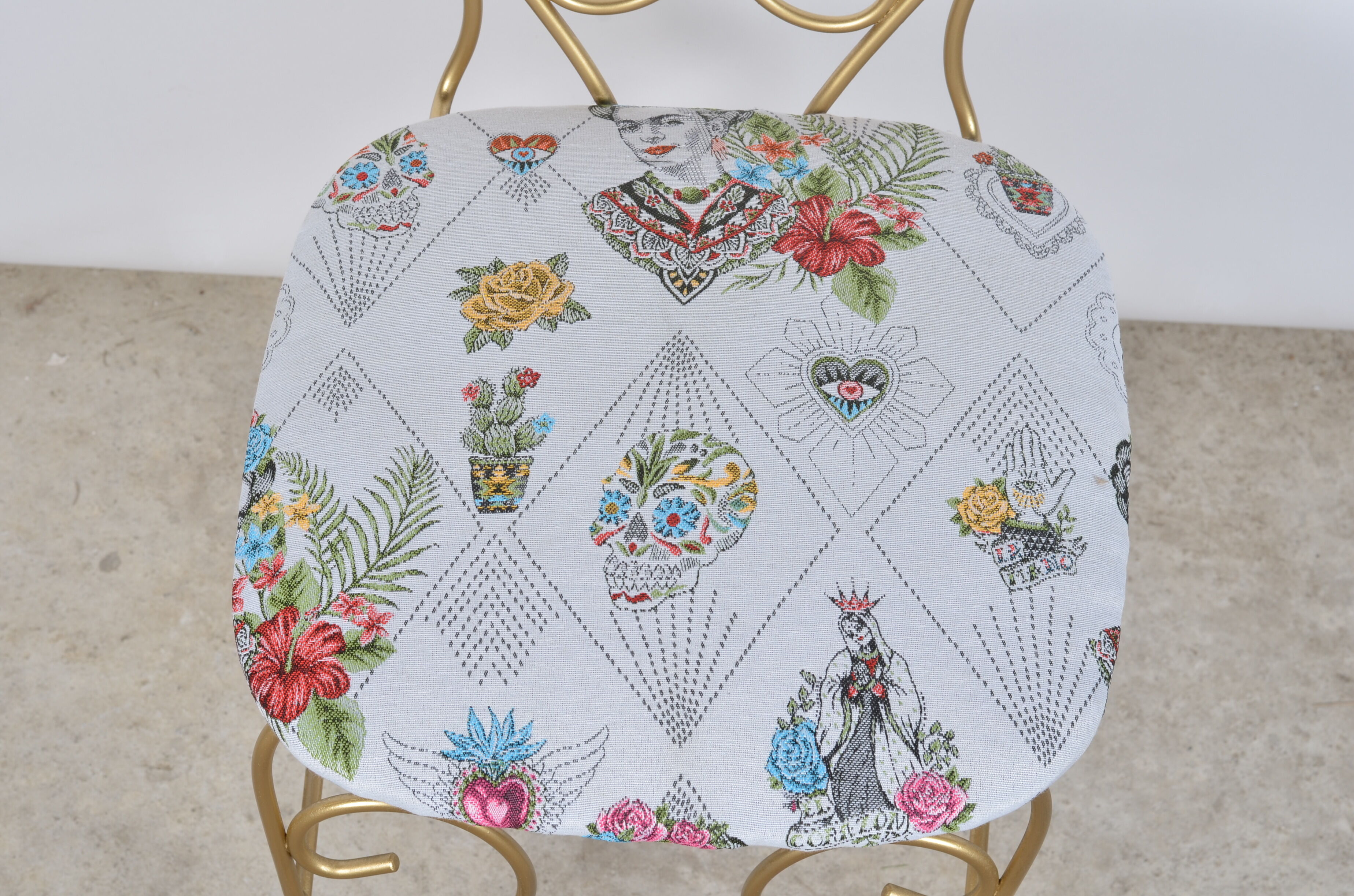 Chaise dossier coeur