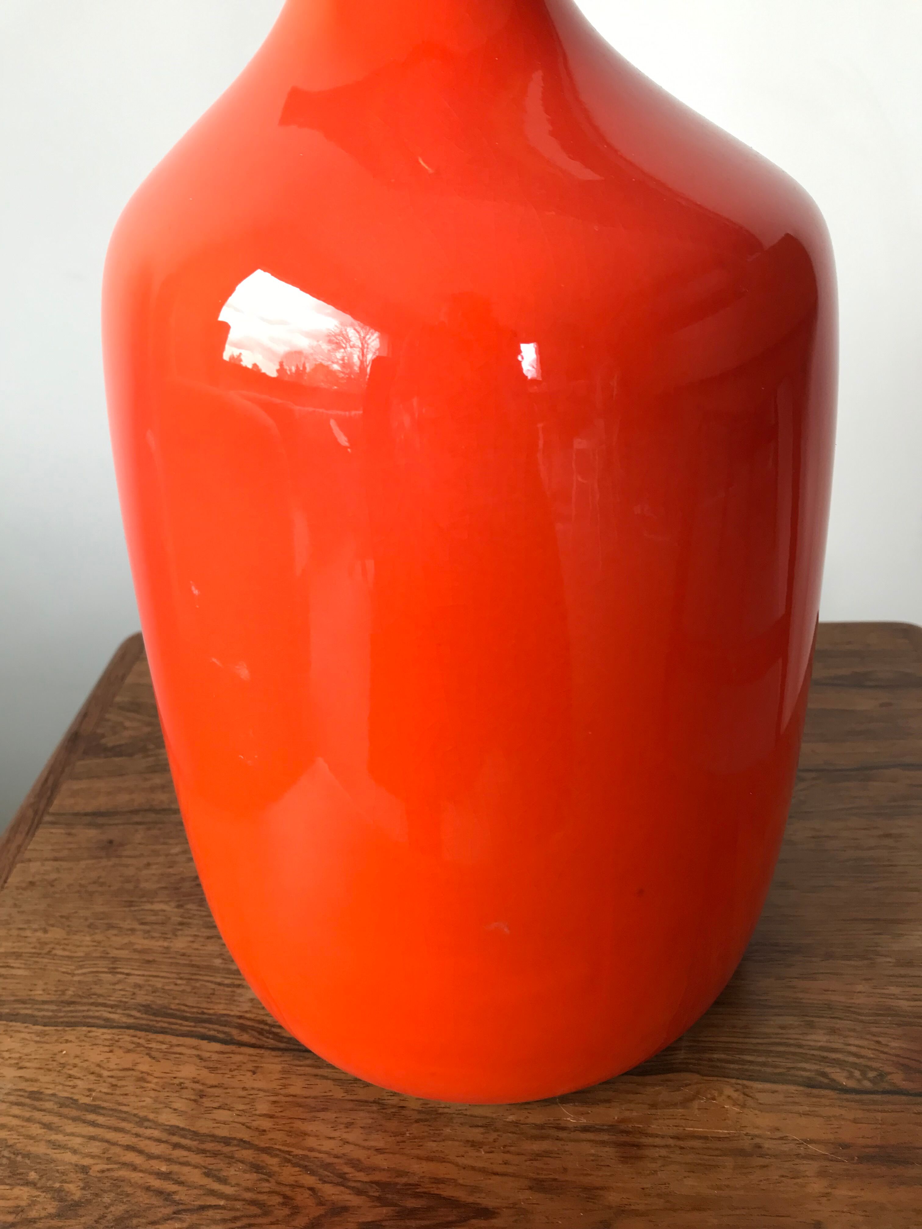 Lampe en céramique orange