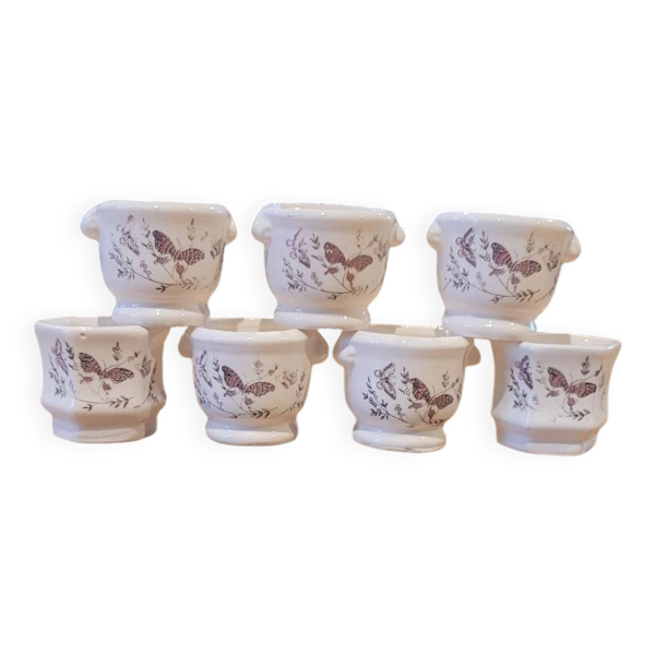 7 coquetiers en porcelaine