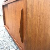 Skewer tv stand