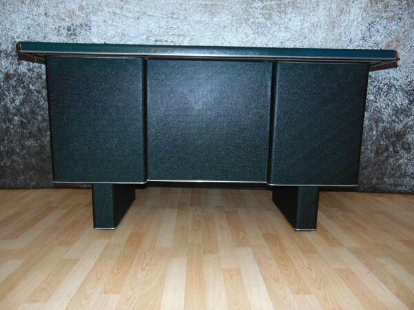 Bureau Industriel En Métal Recouvert De Skaï Vert, années 1950