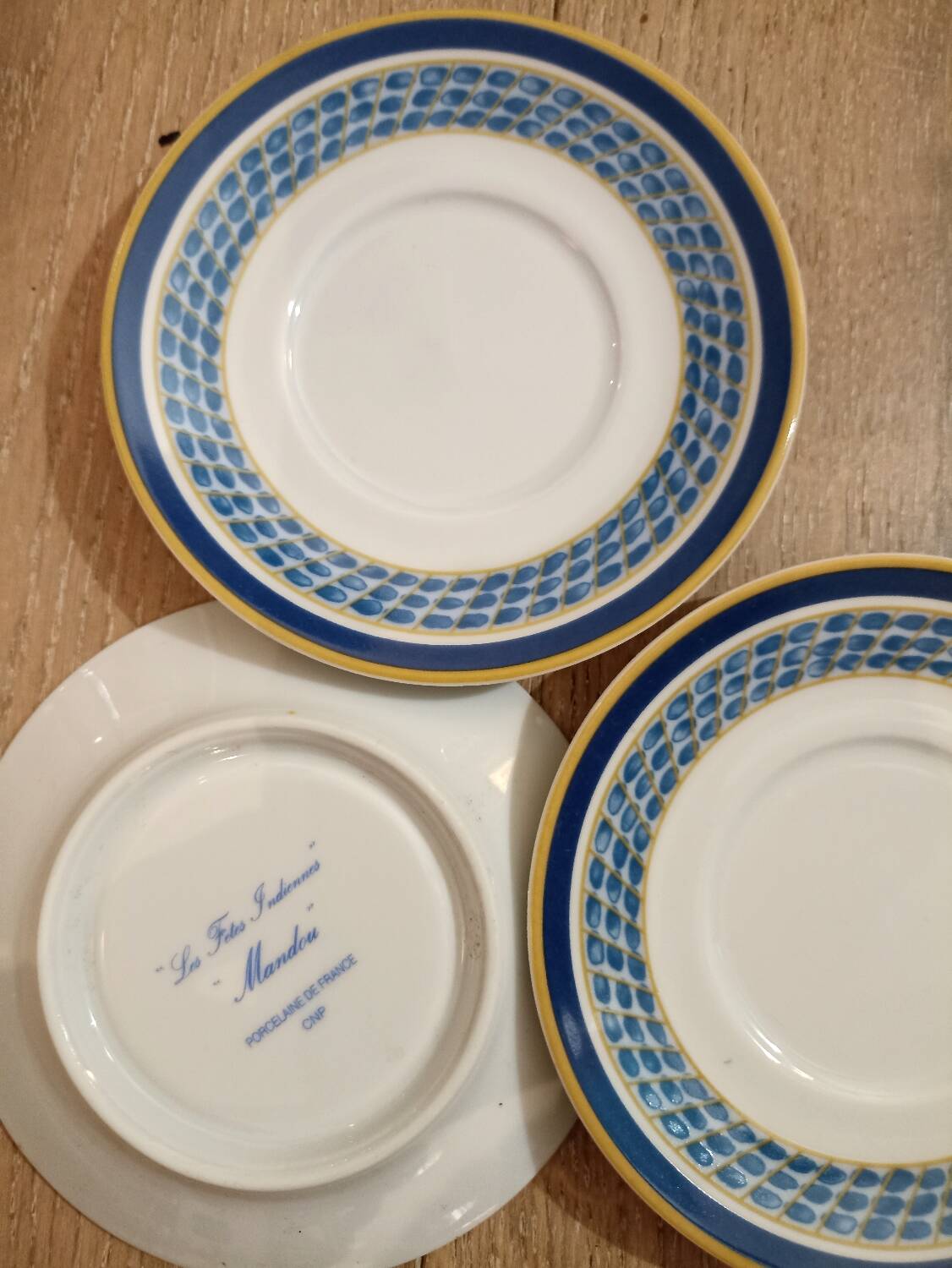 Small blue plates