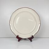 Round plate Villeroy & Boch, Bordeaux rim, early 20th century.