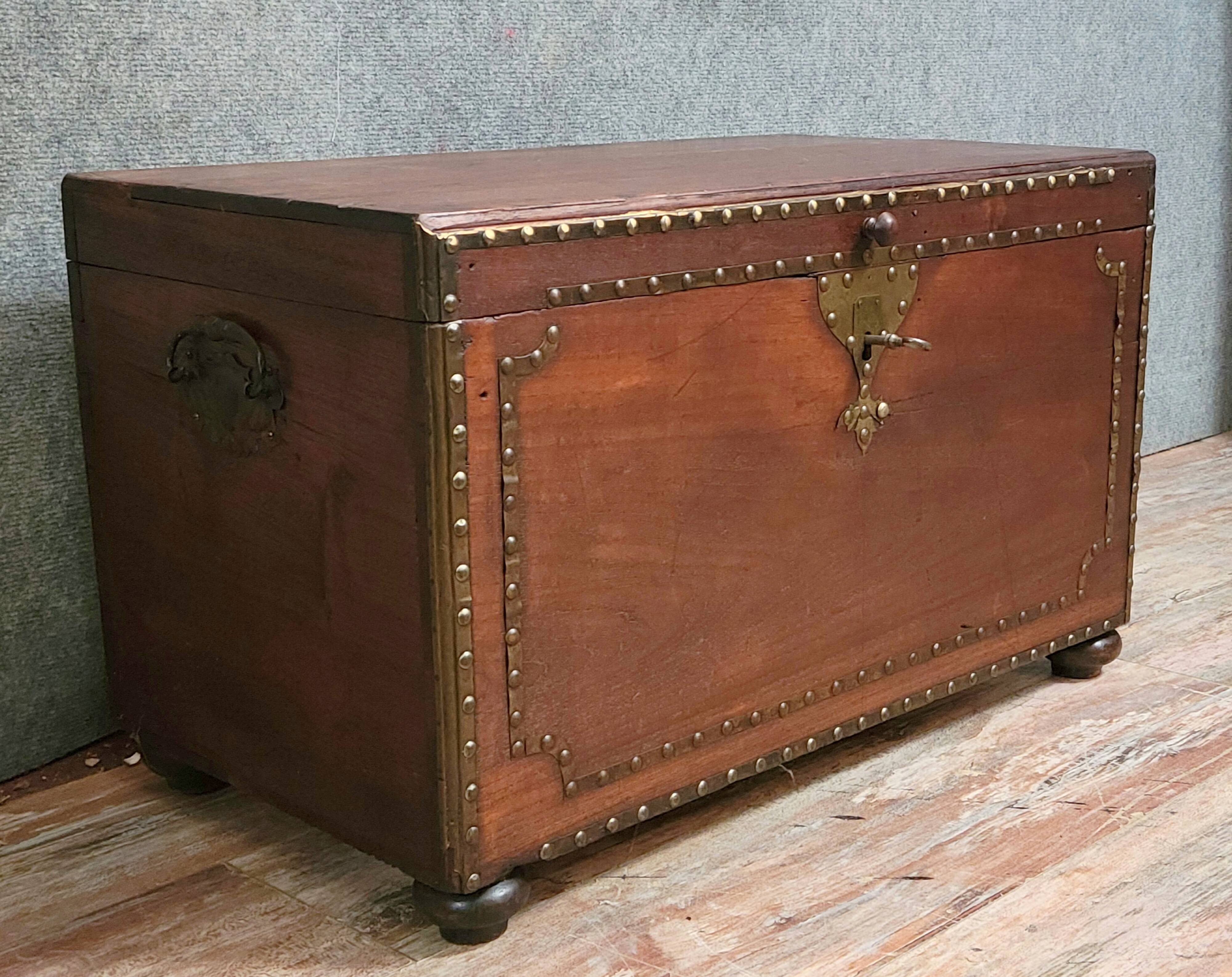Naval officer's chest in solid mahogany-stained wood